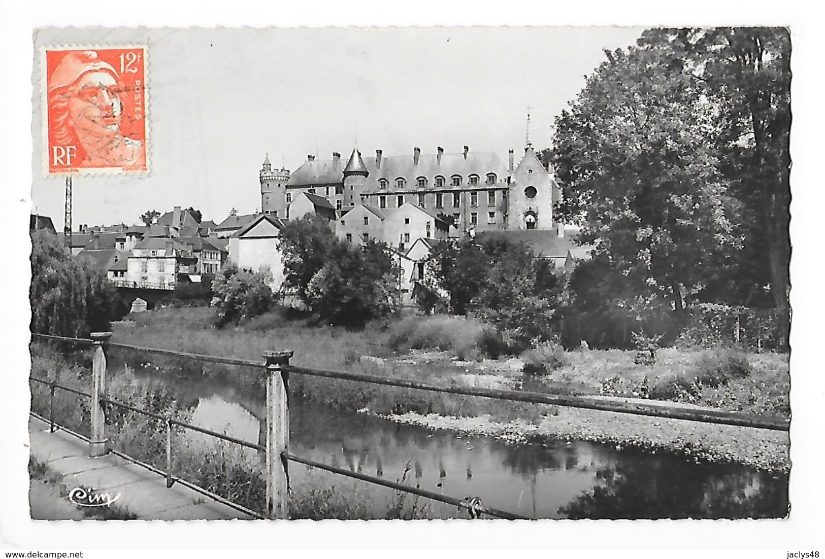 LAPALISSE   (cpa 03) La Rivière, La Besbre - Vue Généraledu Château -   - L 1 - Lapalisse