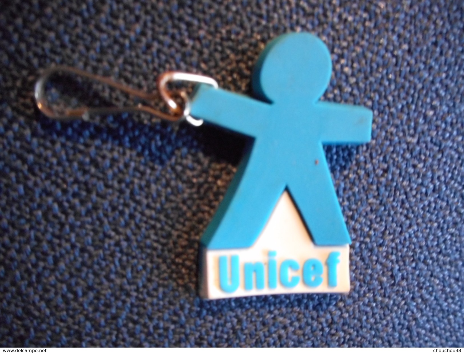 PORTE CLEF "UNICEF" - Porte-clefs