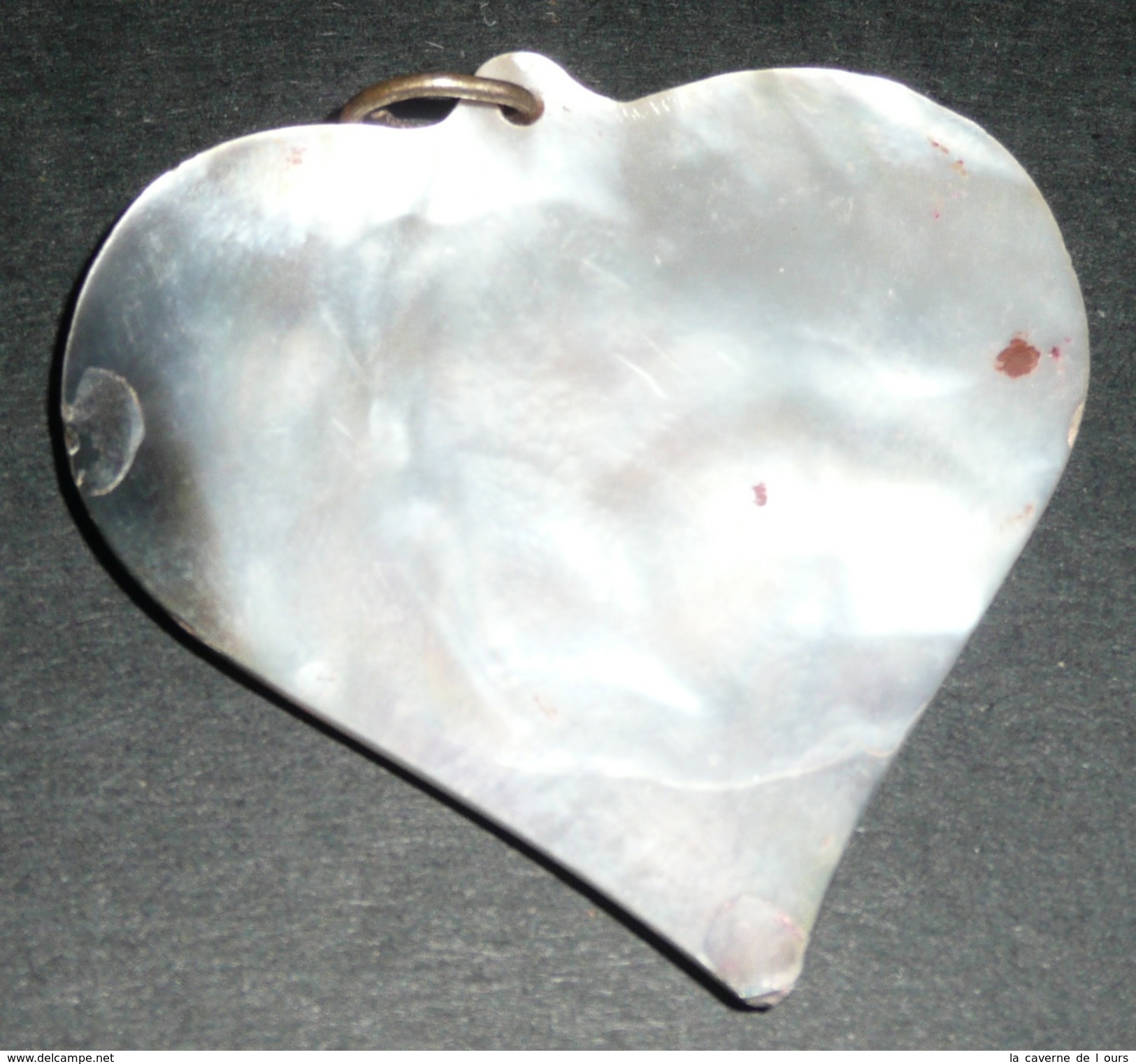 Rare Pendentif Gros Coeur En Nacre Gravée Sculptée, Tahiti - Pendentifs