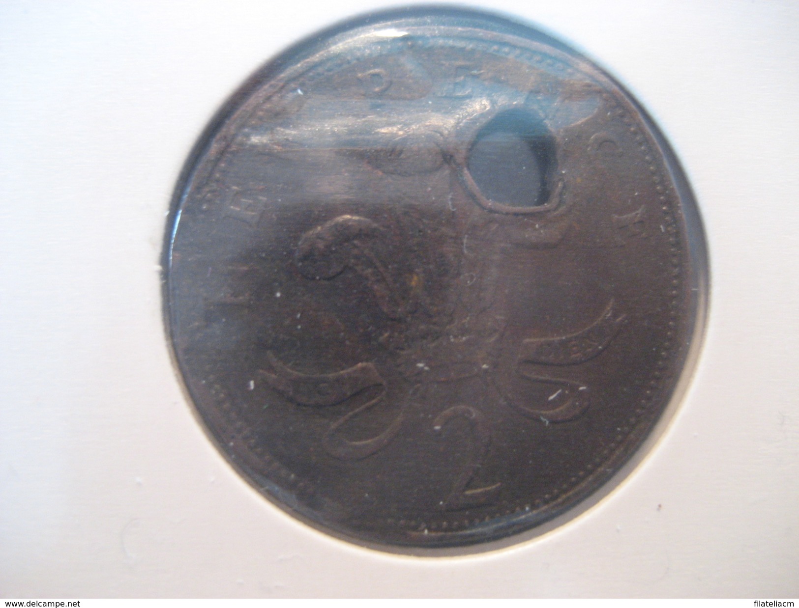 2 New Pence 1971 ENGLAND Great Britain QE II Hole Coin - Autres & Non Classés