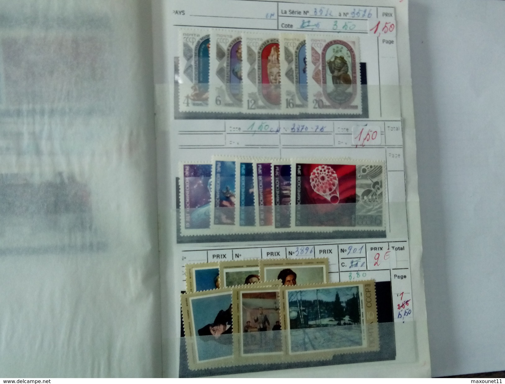 Petit album de timbres neufs de Russie .