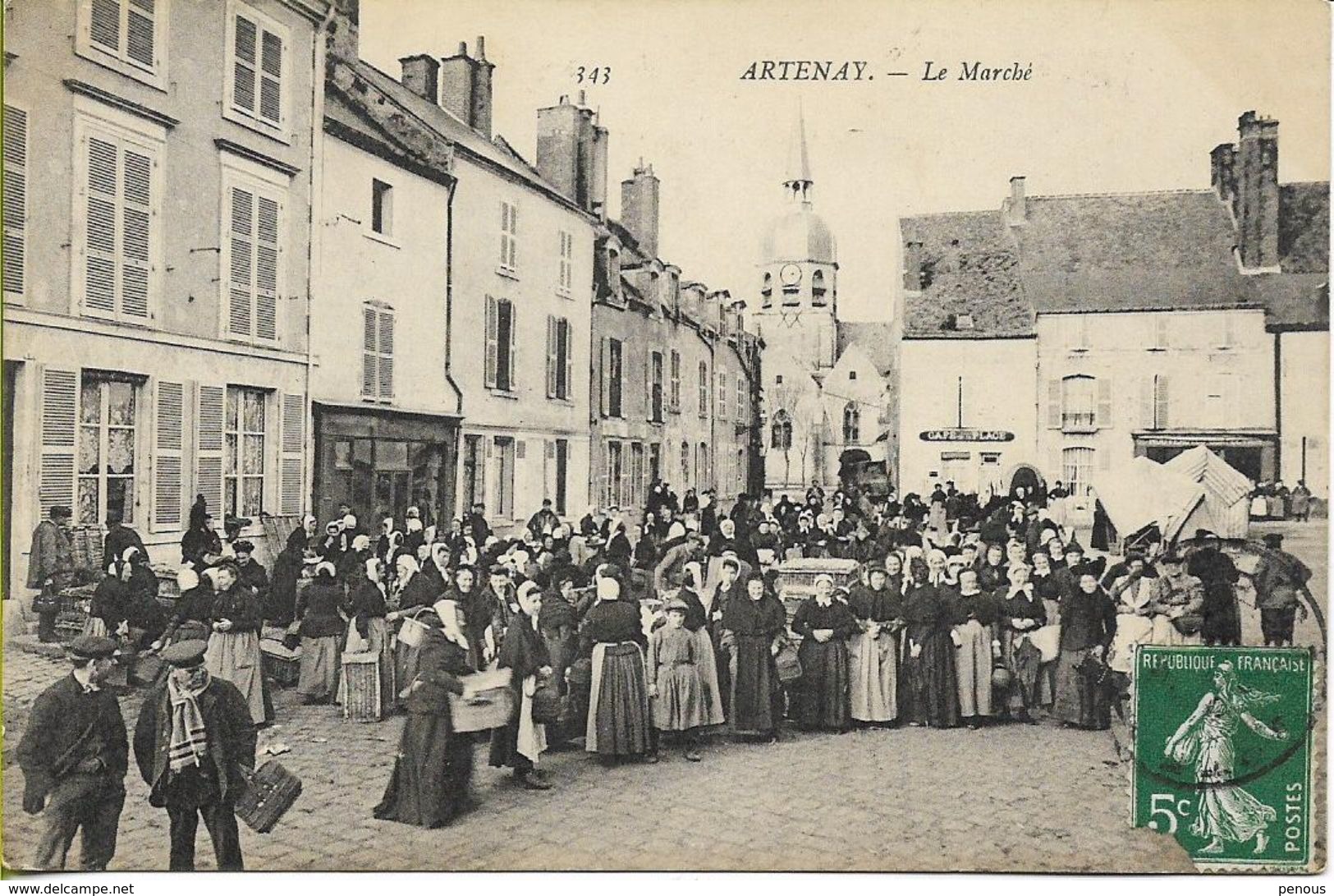 ARTENAY  Le Marché - Artenay