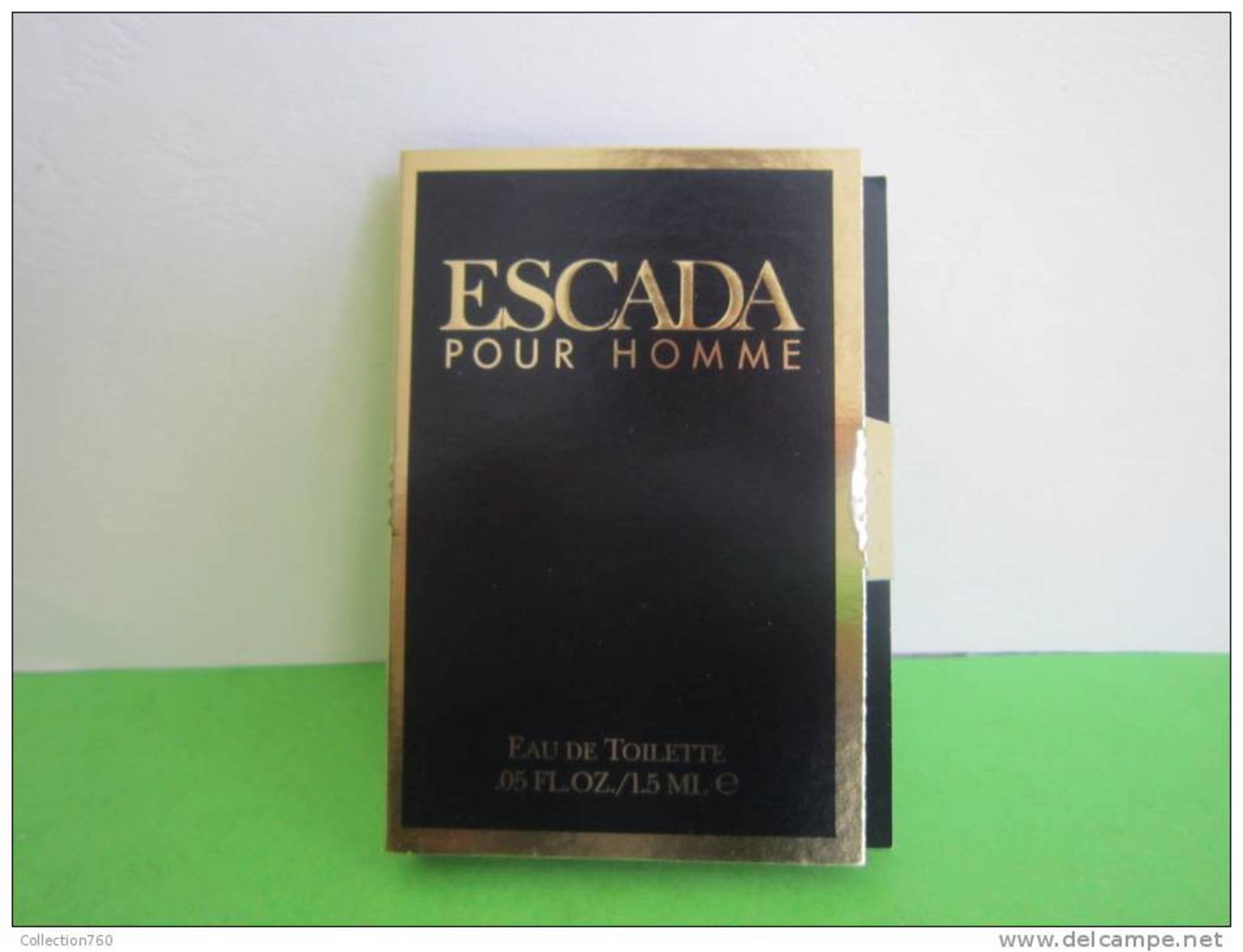 ESCADA  - Echantillon (collector - Ne Pas Utliser) Date Des Années 1990 - Echantillons (tubes Sur Carte)