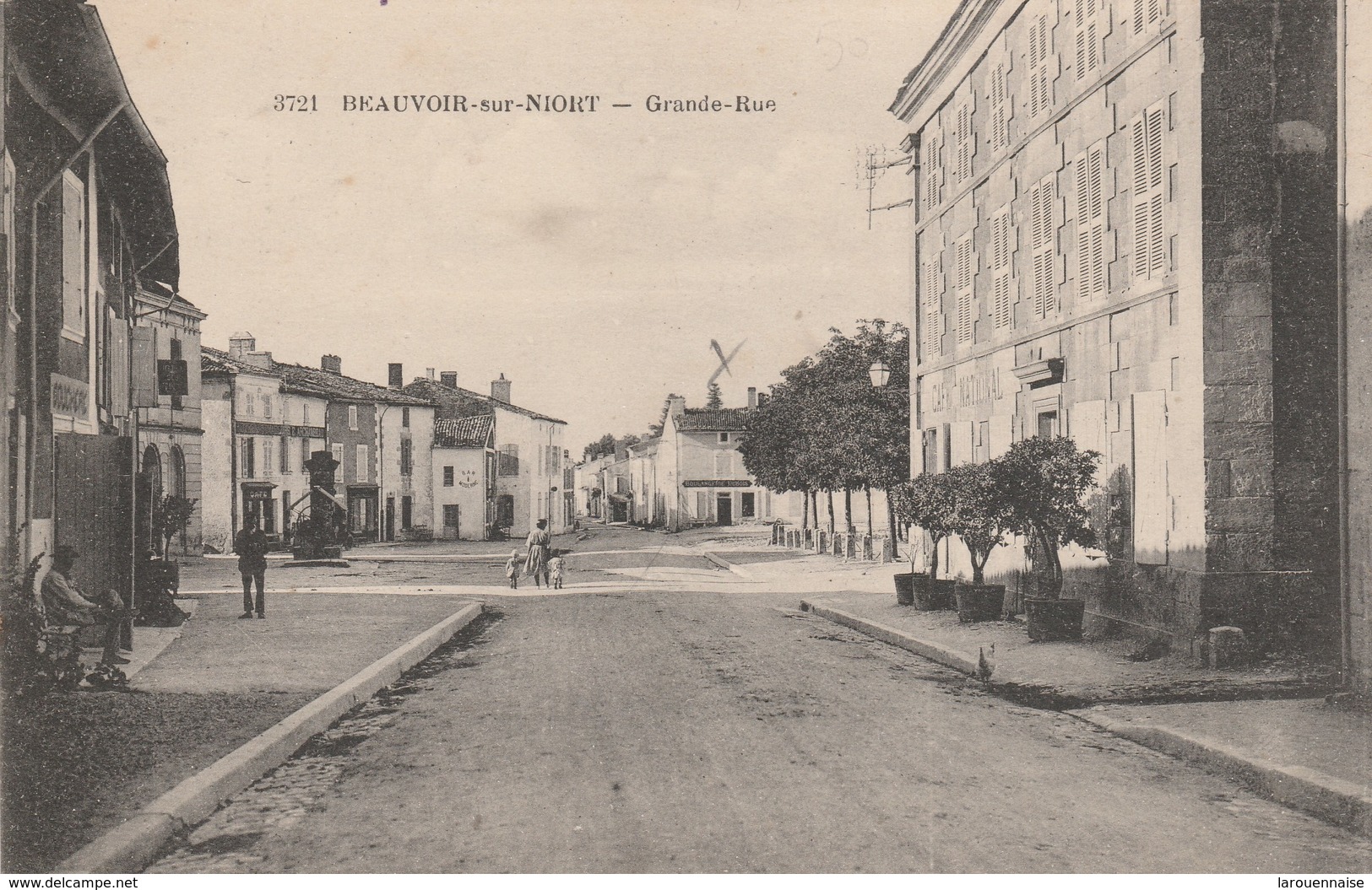 79 - BEAUVOIR SUR NIORT - Grande Rue - Beauvoir Sur Niort