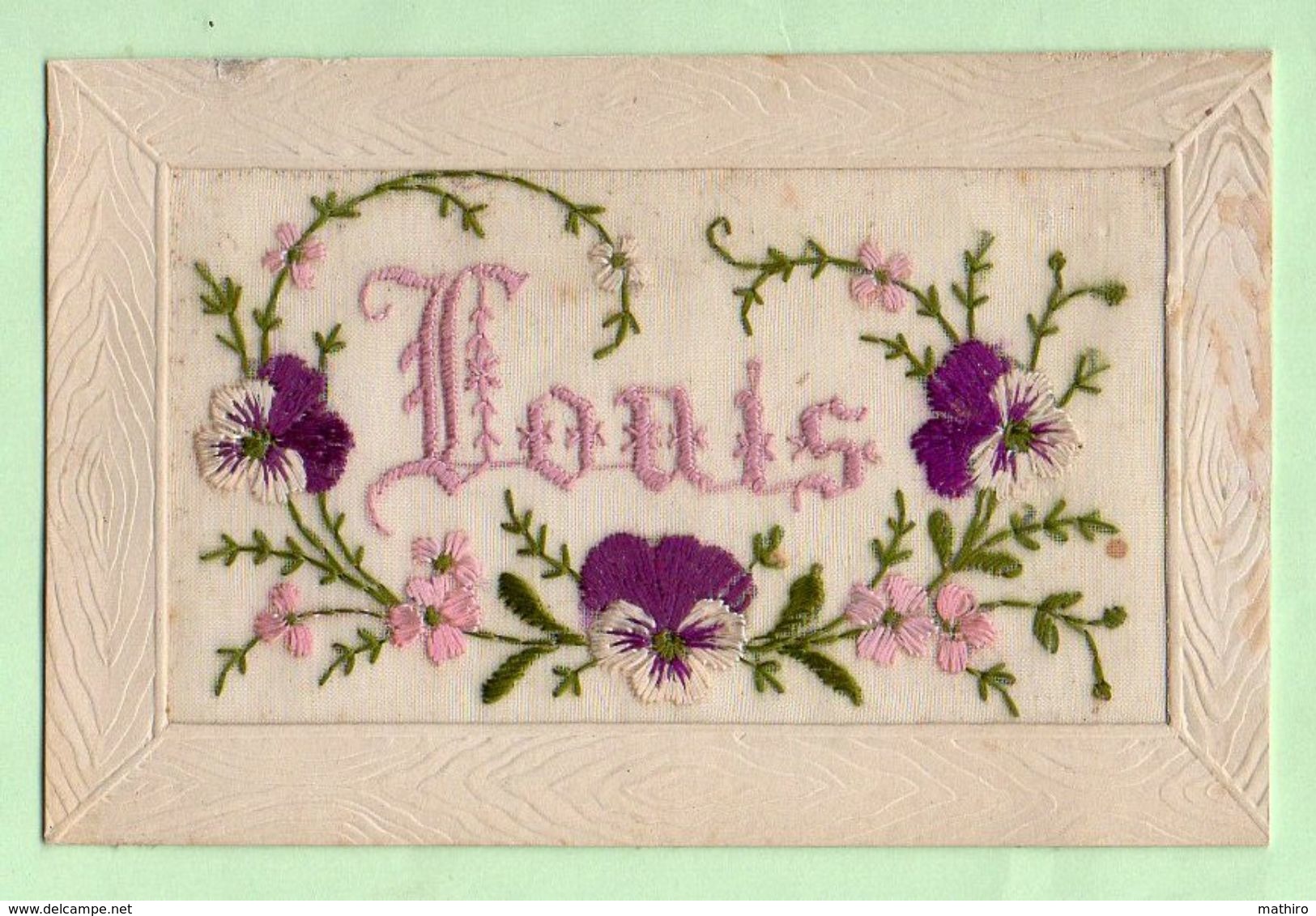 Carte Brodée  Avec Fleurs ;prénom " Louis" - Bestickt