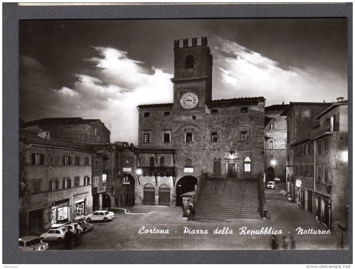 CORTONA (2) Piazza Della Repubblica FG NV  SEE 2 SCANS - Altri & Non Classificati