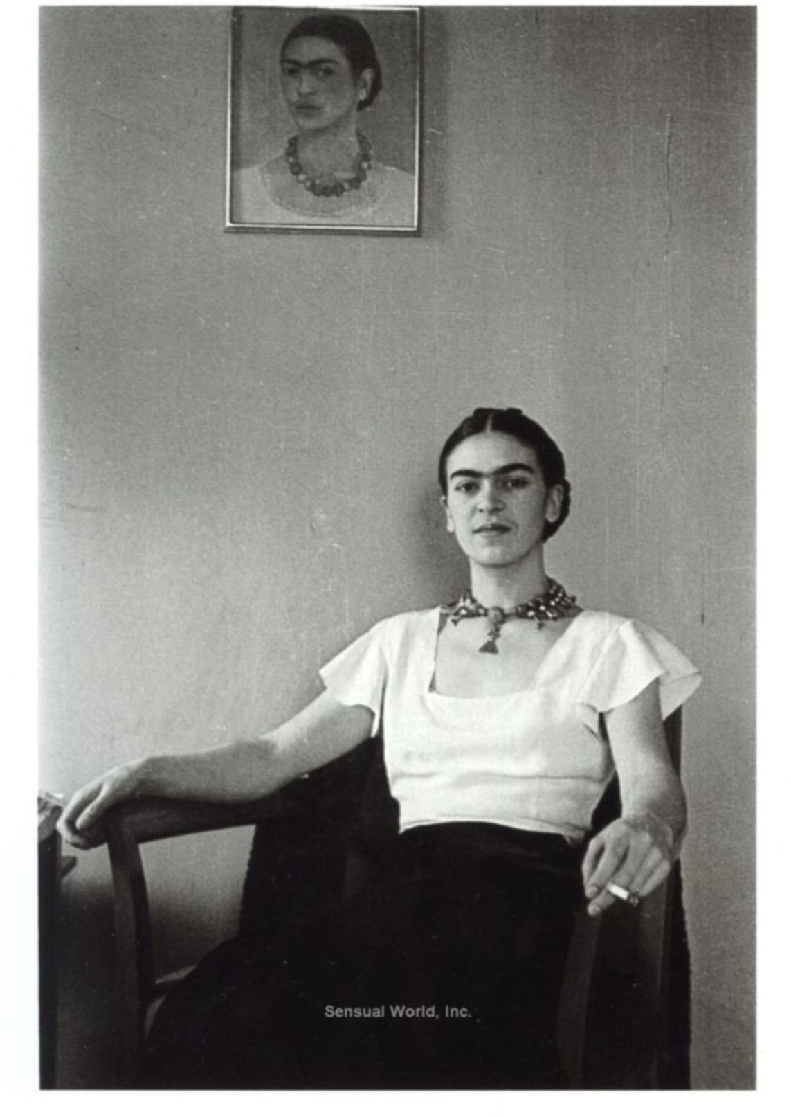 Mexican Artist FRIDA KAHLO POSTCARD New York 1932 Lucienne Bloch Photographer - 10246 - Femmes Célèbres