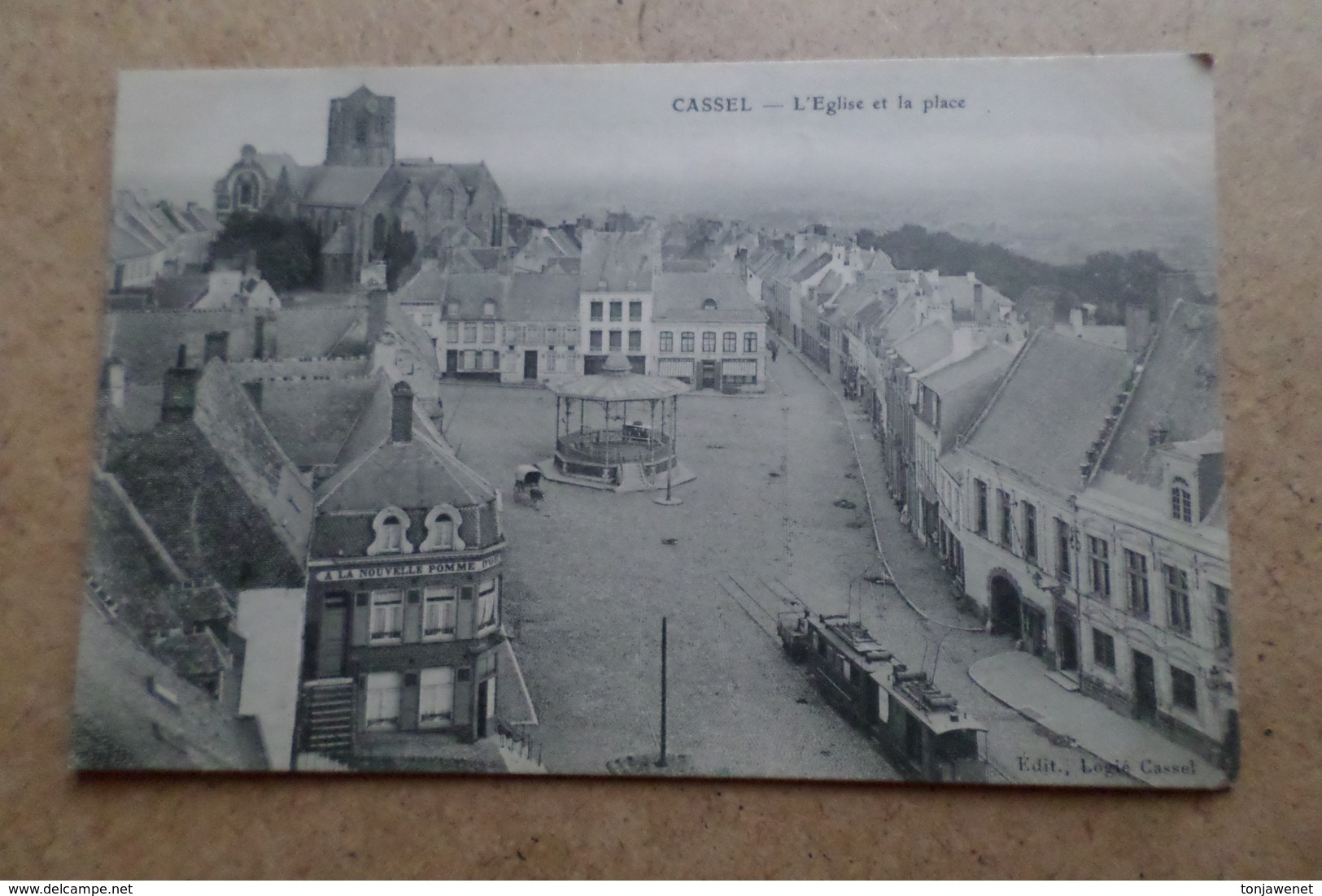 CASSEL - L'église Et La Place ( 59 Nord ) - Cassel