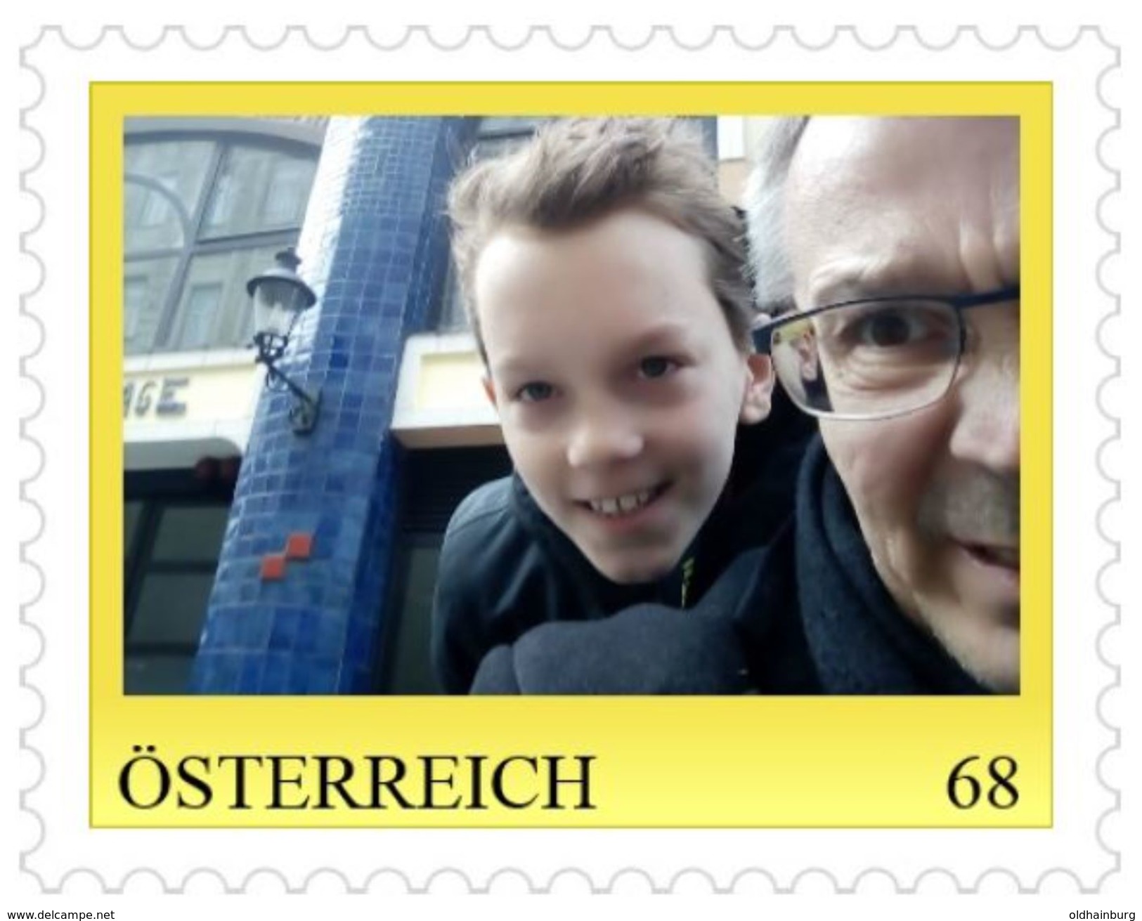 0055: RRR- Kleinauflage Hieronymus Mit Papa Vor Dem Hundertwasserhaus 20 Stck. Auflage - Personnalized Stamps