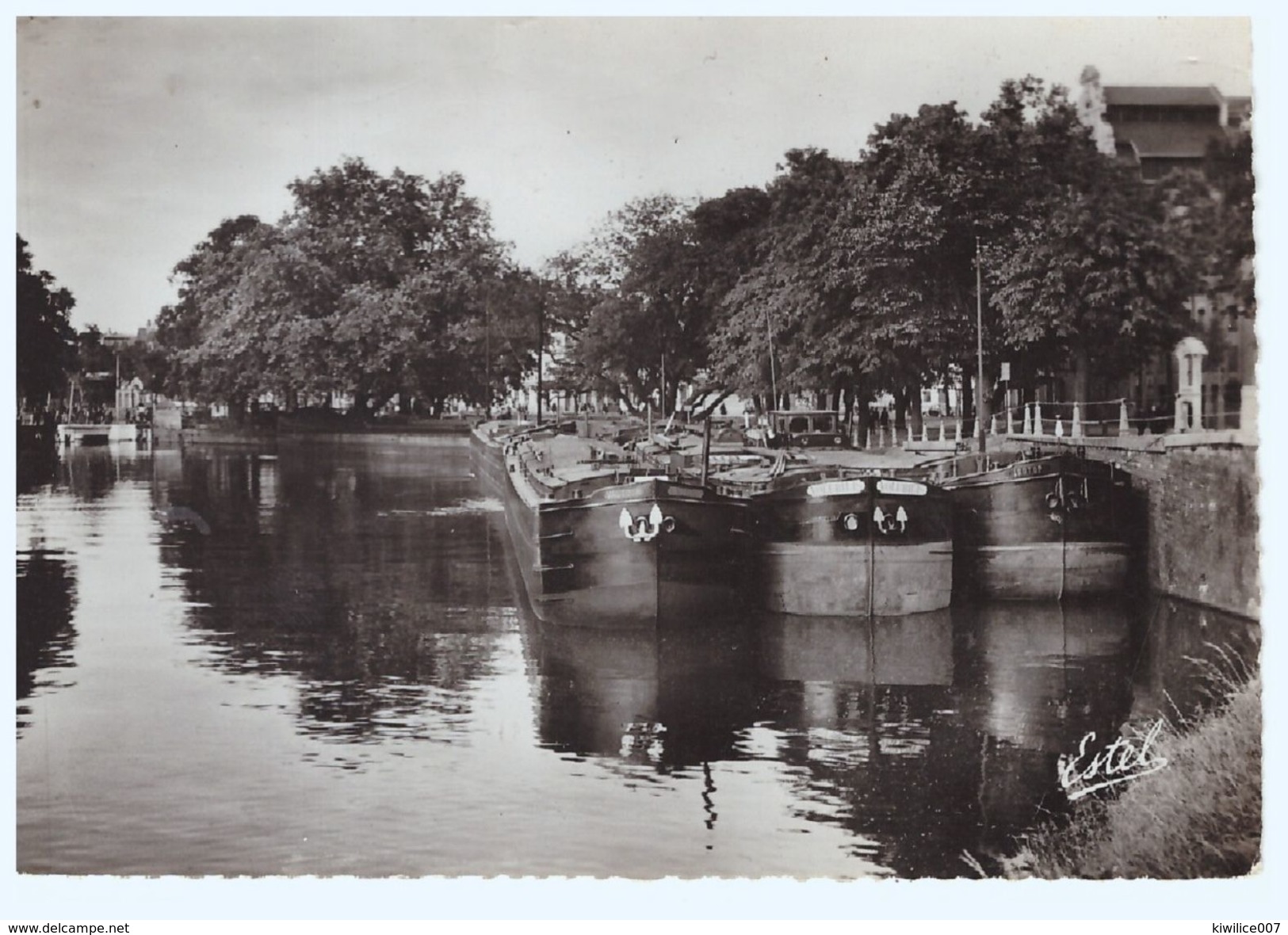 LILLE Le Canal Péniche Batellerie Volubiles - Le Quesnoy