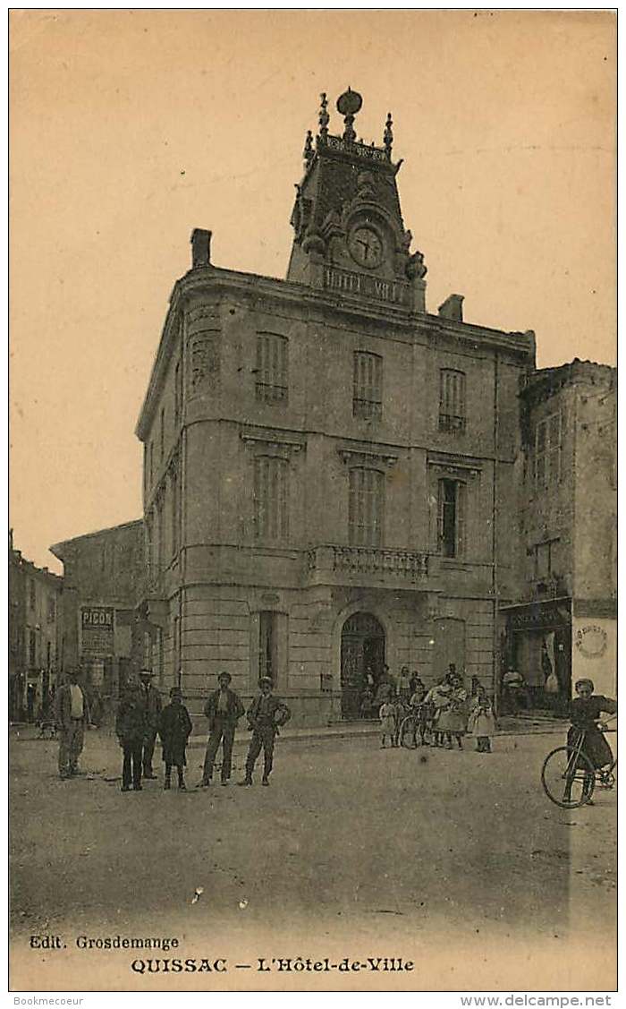 30  QUISSAC   L'HOTEL DE VILLE  écrite En 1924    Animée - Quissac