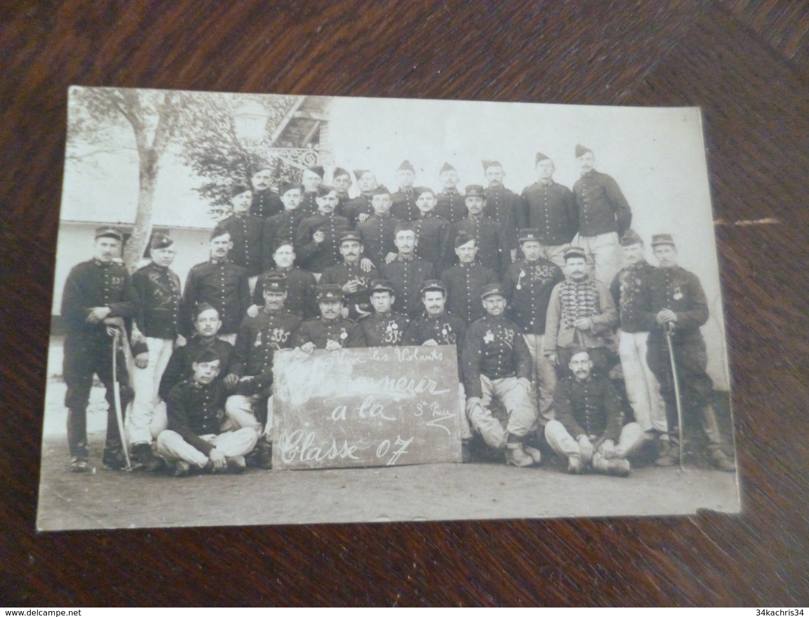 Carte Photo Militaires Militaria Classe 1907 Vive Les Volants 23ème 3ème Pièce - Regimientos