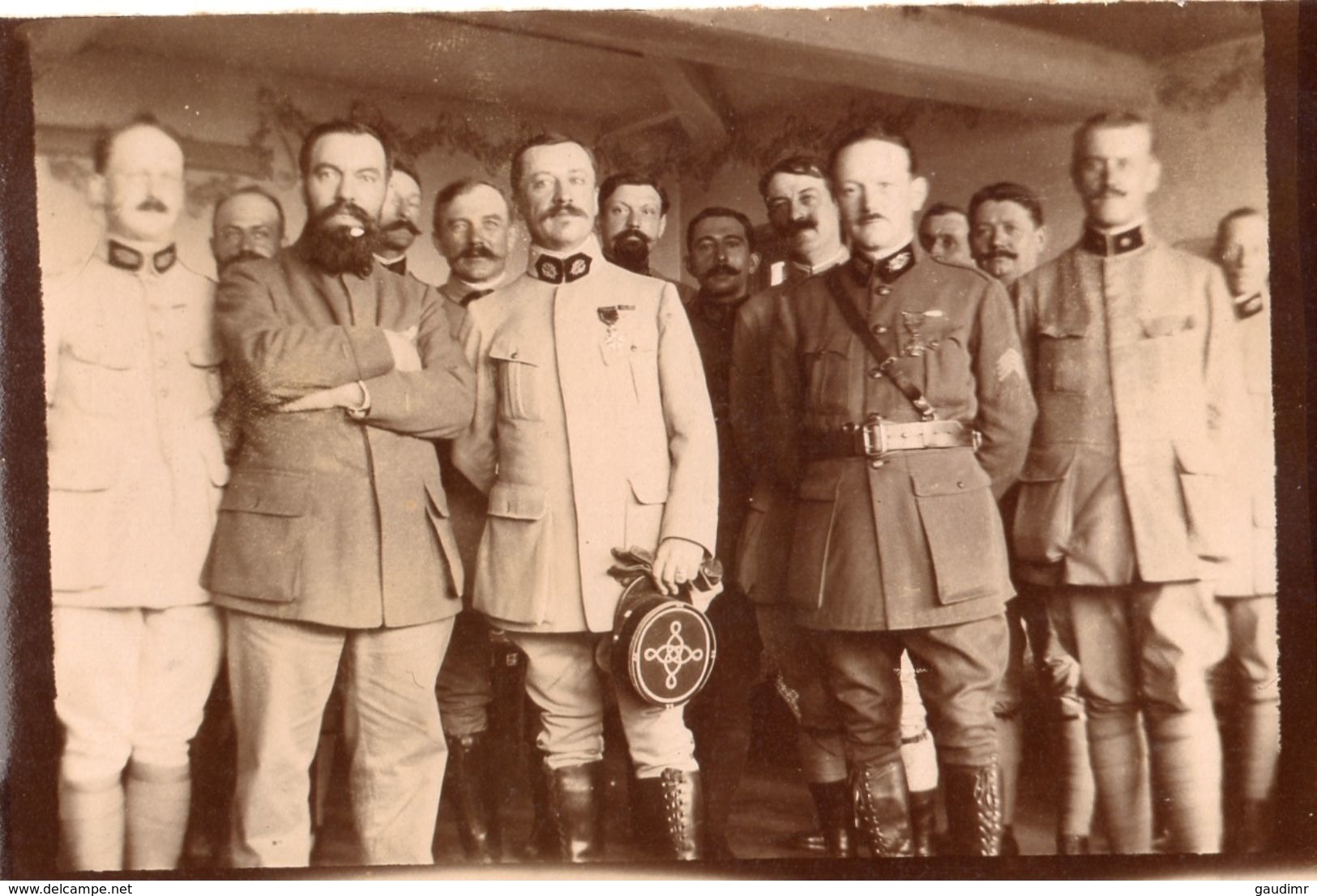 PHOTO FRANÇAISE - HÔPITAL MILITAIRE TEMPORAIRE Nr. 31 A CHATEAU THIERRY PRES DE DORMANS AISNE - LES MEDECINS 1917 - 1918 - 1914-18