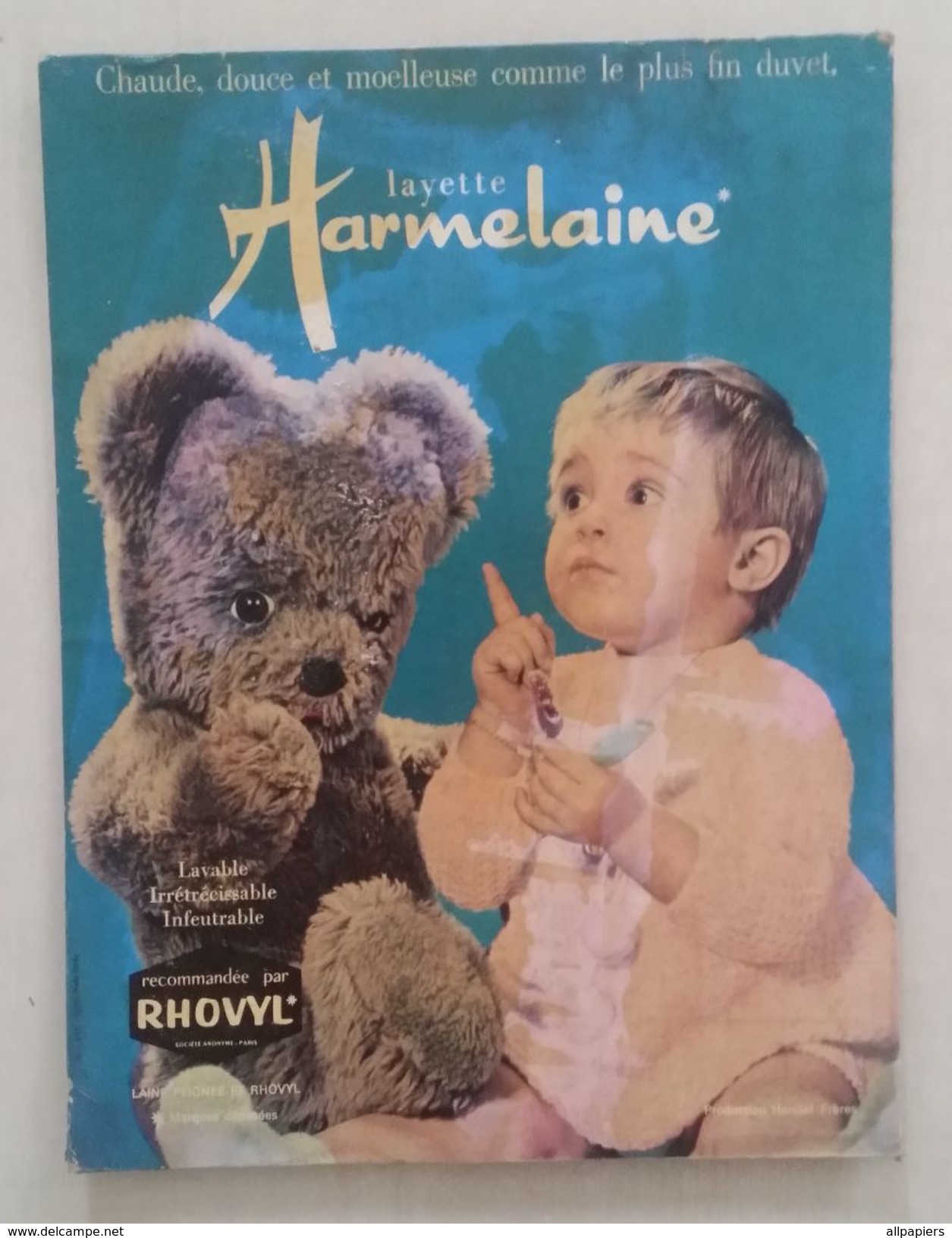 Publicité PLV Layette Harmelaine Chaude, Douce Et Moelleuse Comme Le Plus Fin Duvet - Pappschilder