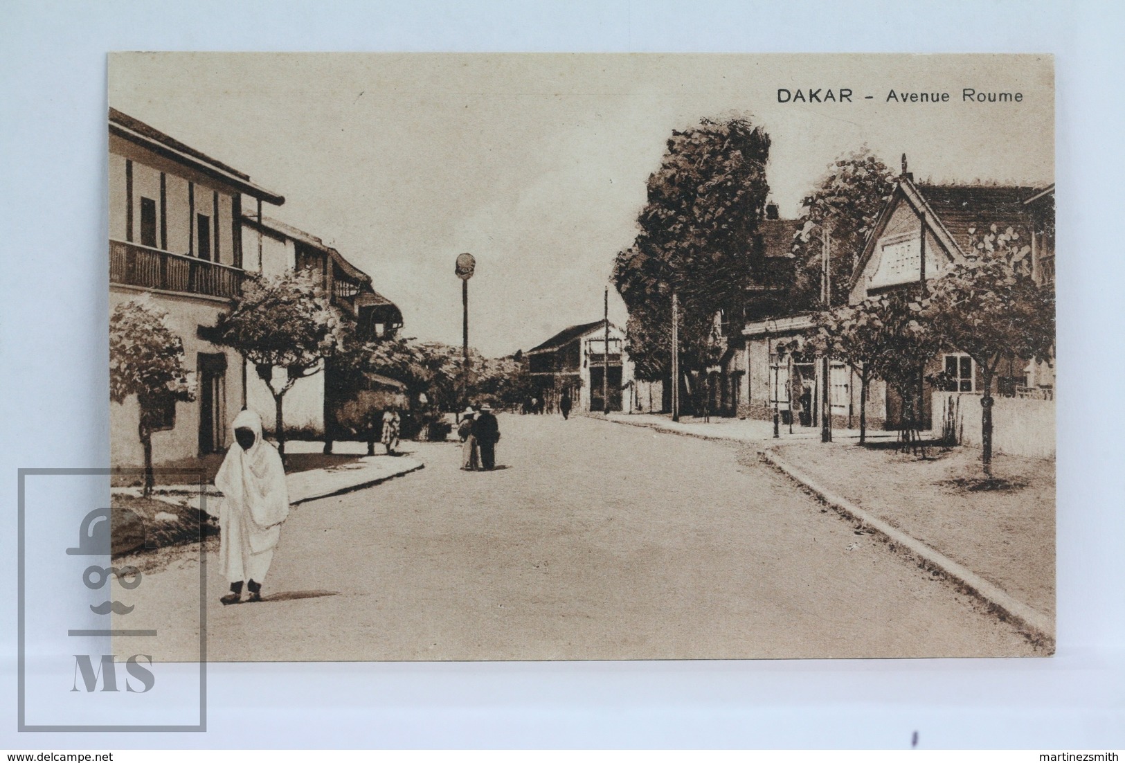 Old Africa Postcard - Afrique Occidentale - Dakar - Avenue Roume - Senegal