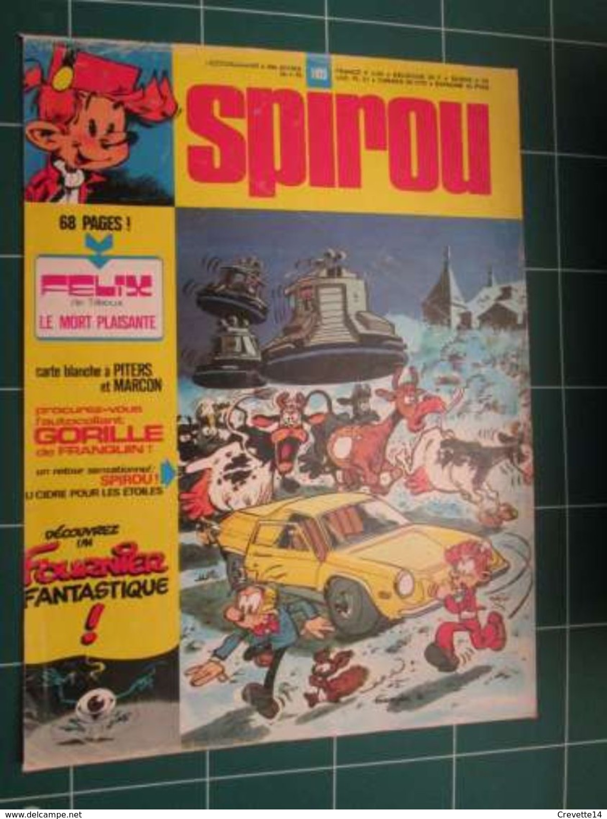 CLIP916 :  Couverture SPIROU Avec SPIROU ET FANTASIO Dessiné Par FOURNIER  , Découpée Dans Une Revue SPIROU Des Années 7 - Spirou Et Fantasio