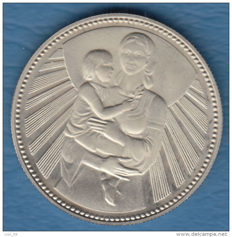 F7173 / - 2 Leva - 1981 - MOTHER AND CHILD - Bulgaria Bulgarie Bulgarien Bulgarije - Coins Monnaies Munzen - Bulgaria