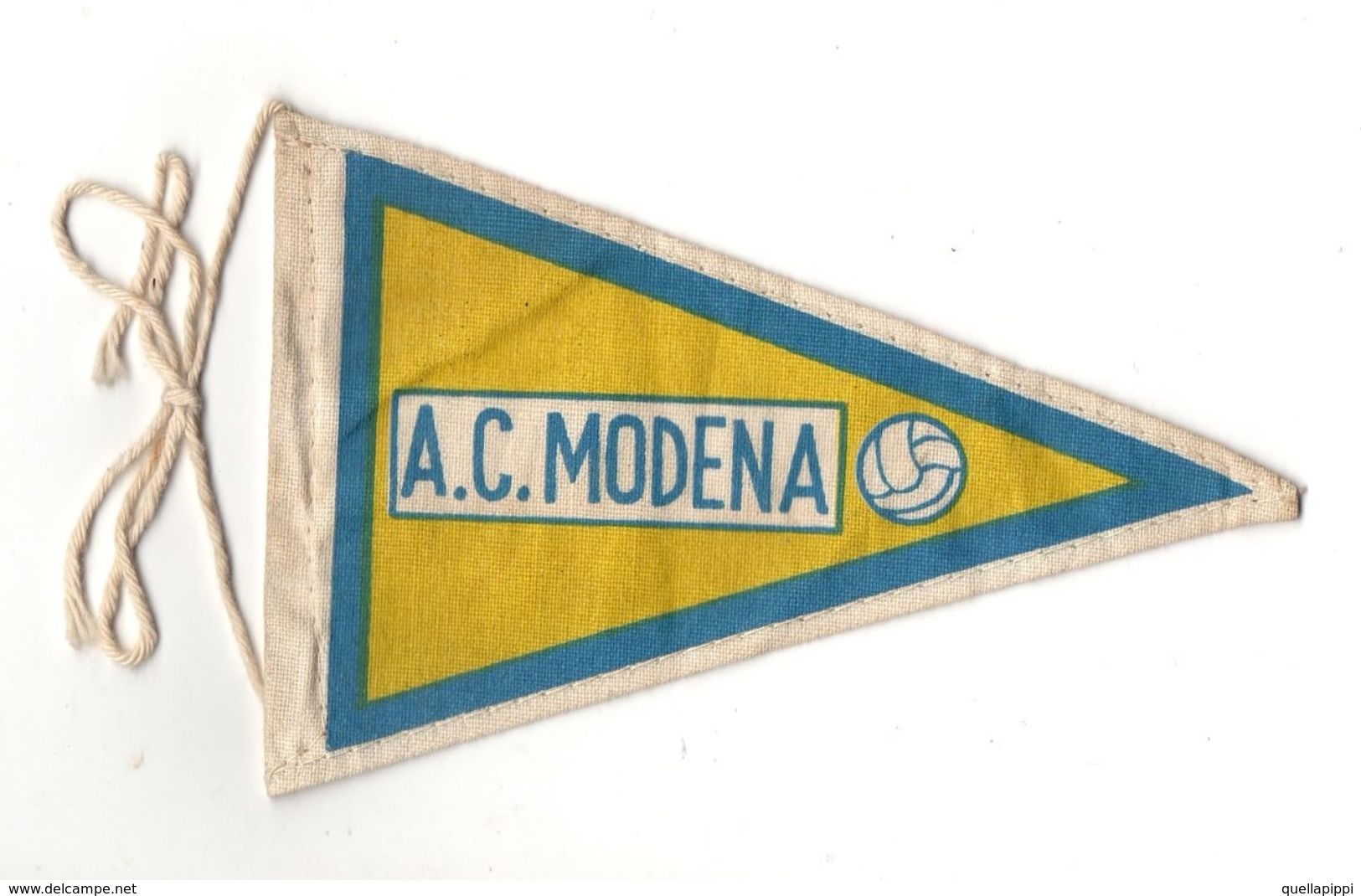 07131 "MODENA A.C. FOOTBALL CLUB - BANDIERINA BIFRONTE IN STOFFA CON LEGACCI" ANNI '70 ORIG. - Abbigliamento, Souvenirs & Varie