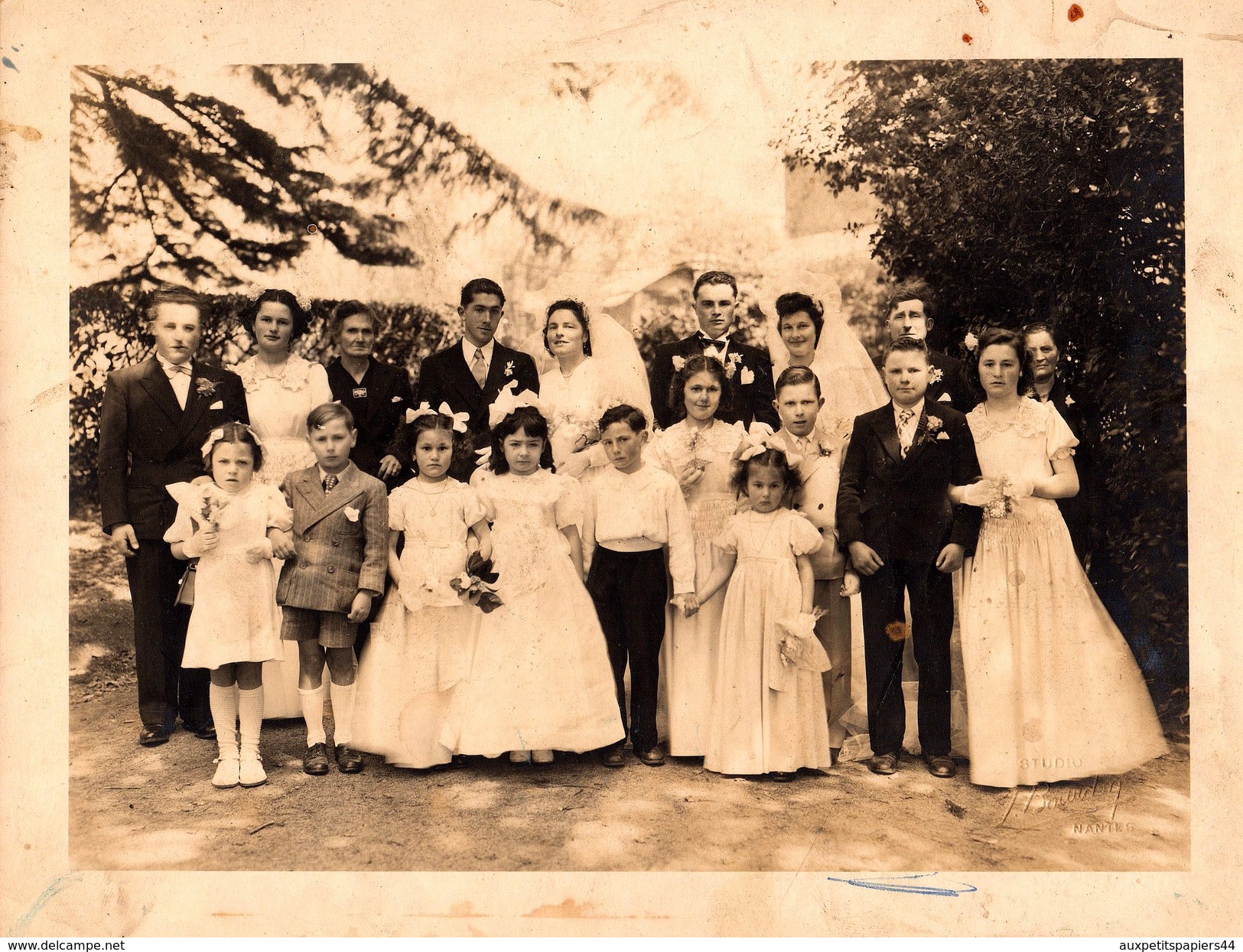 Grande Photo Originale Mariage Double Sur Nantes Vers 1940/50 - Studio J. Bourdon - Personnes Anonymes