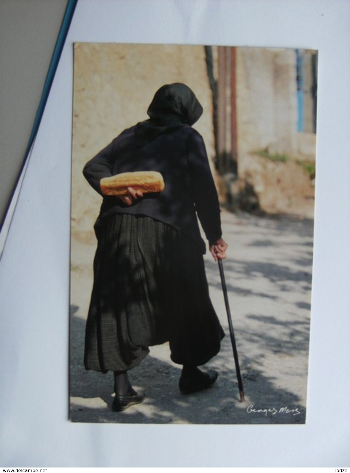 Griekenland Greece Old Woman With Bread - Griekenland