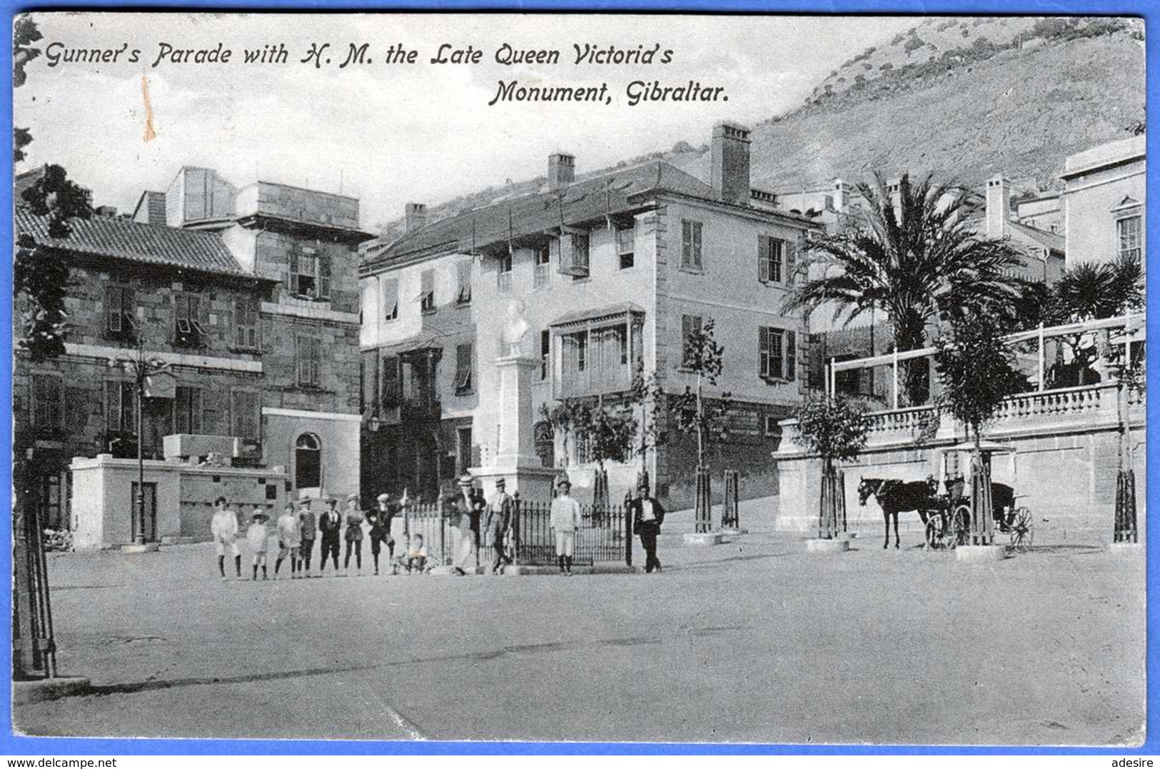 RAR! GIBRALTAR (Britisches Überseegebiet), Gunner's Parade With H.M. The Late Queen Victoria's Monument, 1914, Schöne .. - Gibraltar