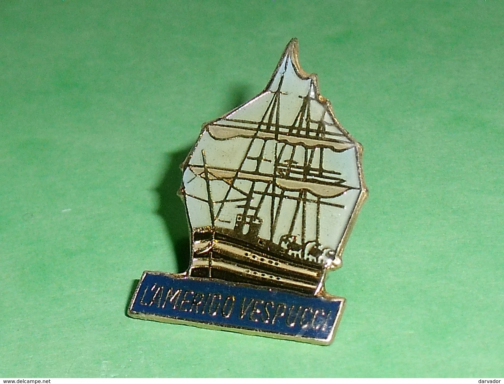 Pin's / Bateaux : Bateau , Voilier , Amerigo Vespucci   TB2U - Boats