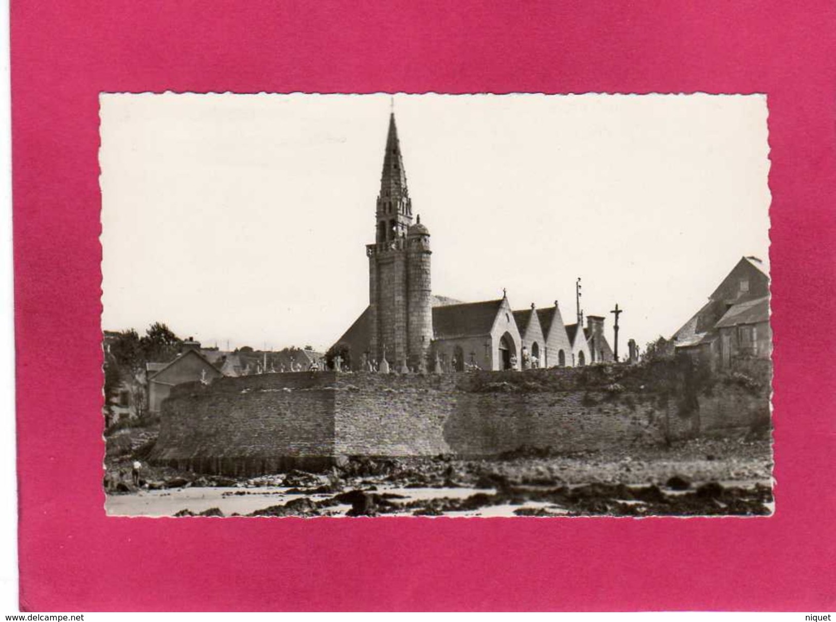 22 Côtes D'Armor, St-Michel-en-Grèves, L'Eglise, Animée, Rochers, Grève, (CIL, Colombel) - Saint-Michel-en-Grève
