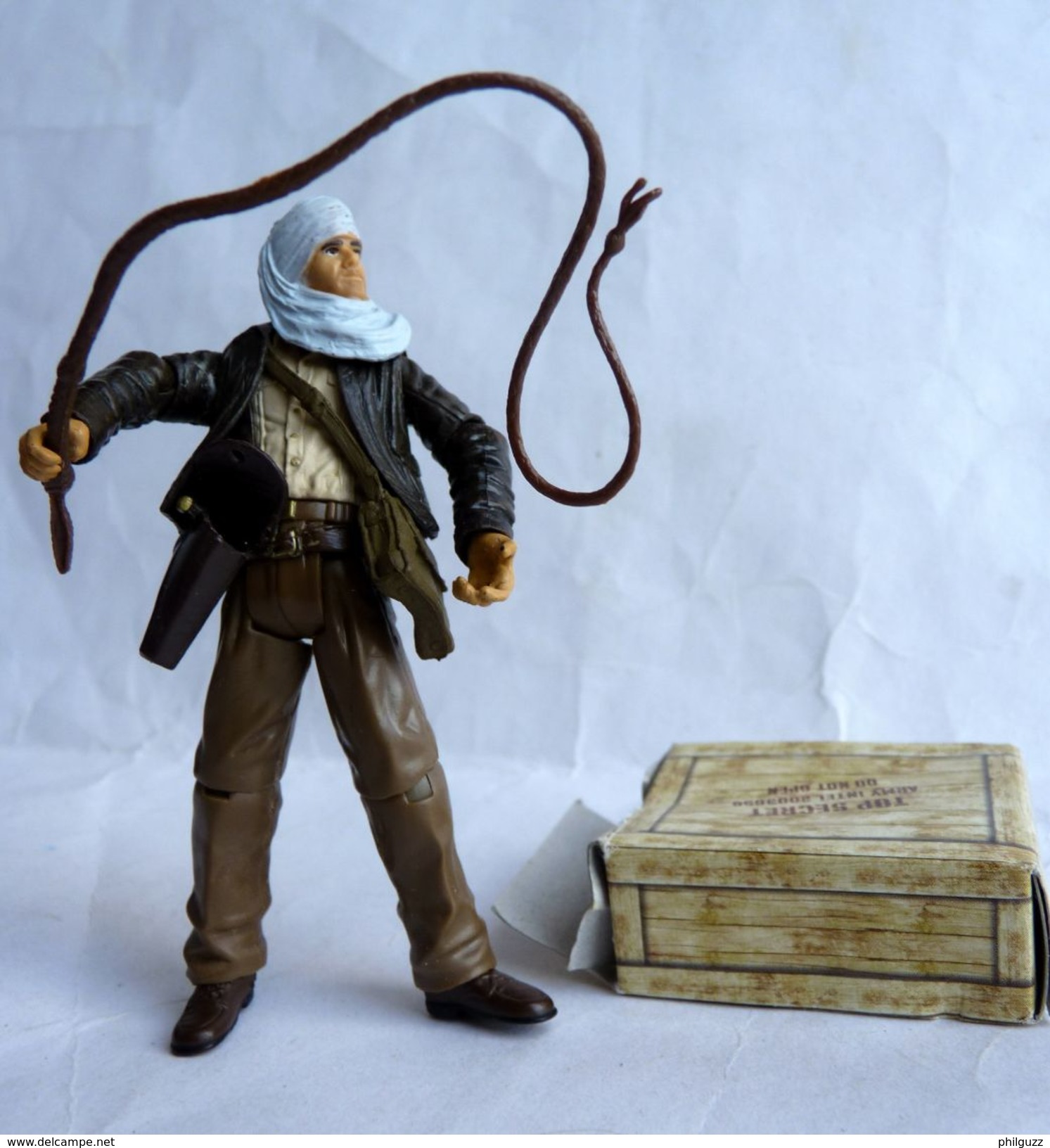 FIGURINE INDIANA JONES - RAIDERS OF THE LOST ARK - HASBRO 2008 - INDY AVEC FOUET (5) Déployé Et Caisse - Altri & Non Classificati