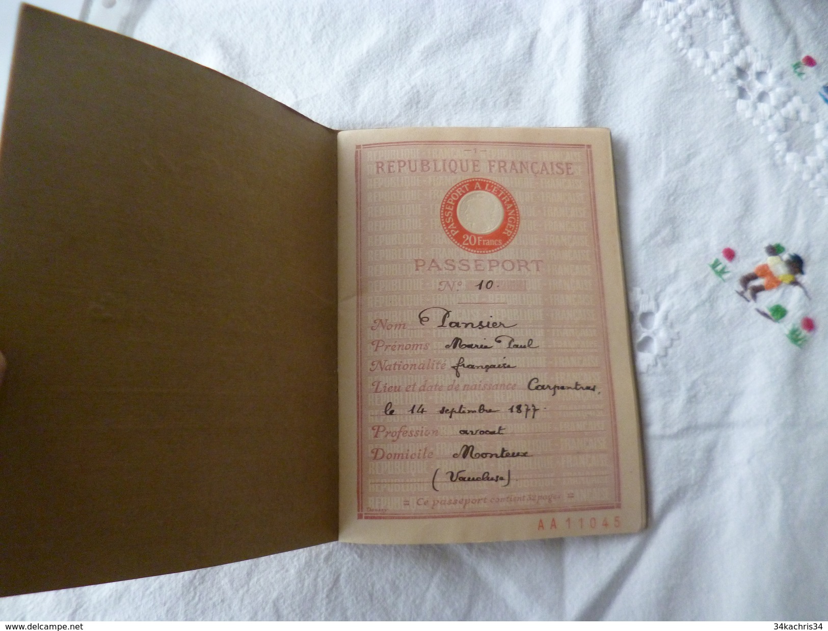 Passeport République Française Carpentras Avocat 1933 Visas Suisse Italie - Documents Historiques