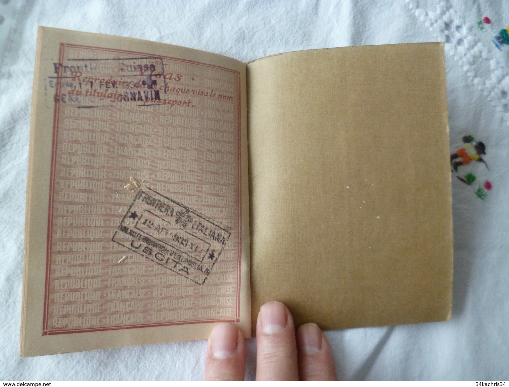 Passeport République française Carpentras avocat 1933 visas Suisse Italie