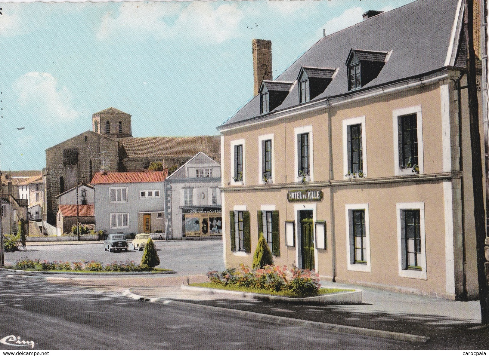 Carte 1960 SECONDIGNY / L'HOTEL DE VILLE ET L'EGLISE - Secondigny