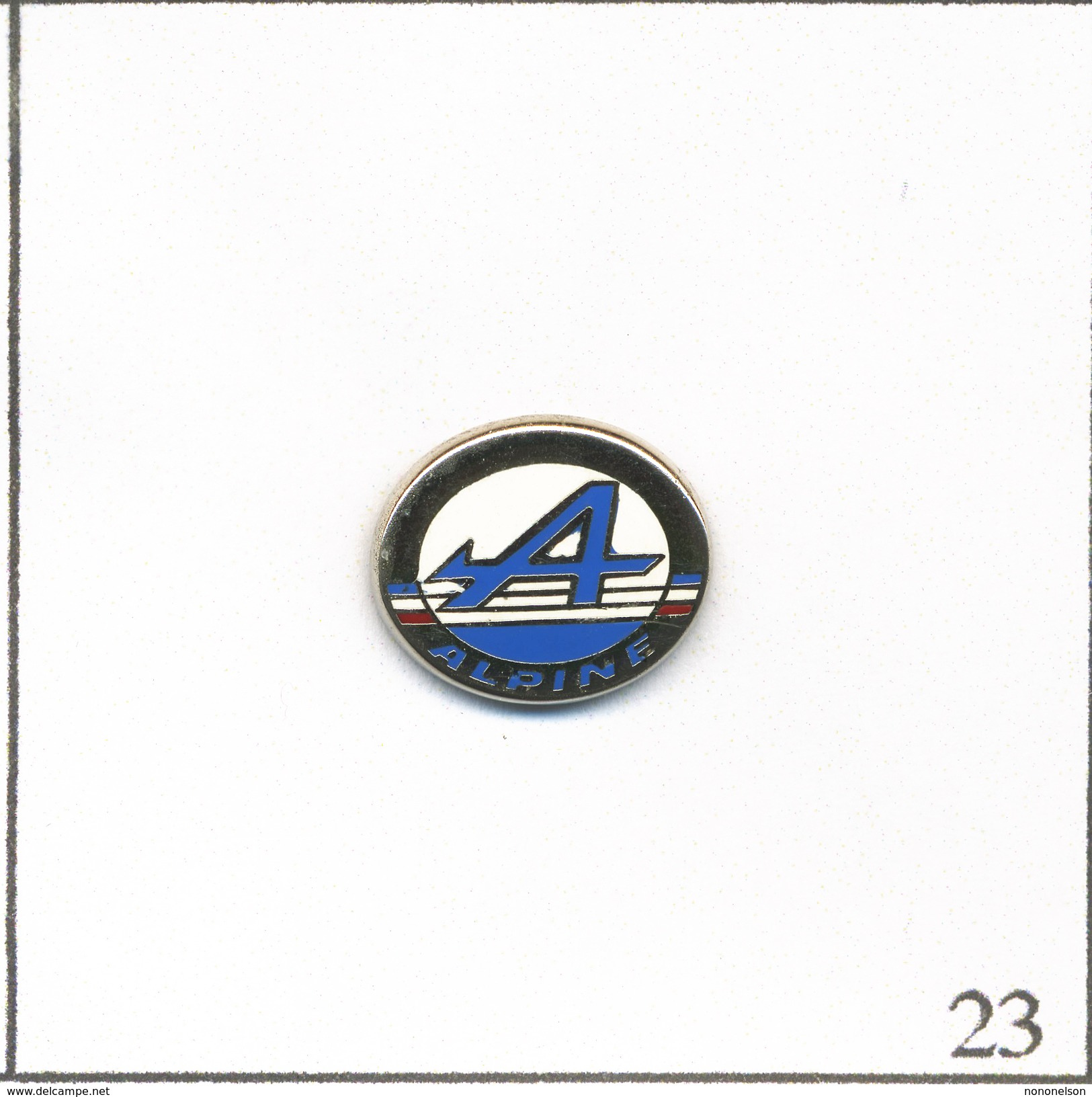 Pin's Automobile - Logo Alpine- Taille : 11 X 14 Mm. Non Estampillé. Zamac. T567-23 - Renault