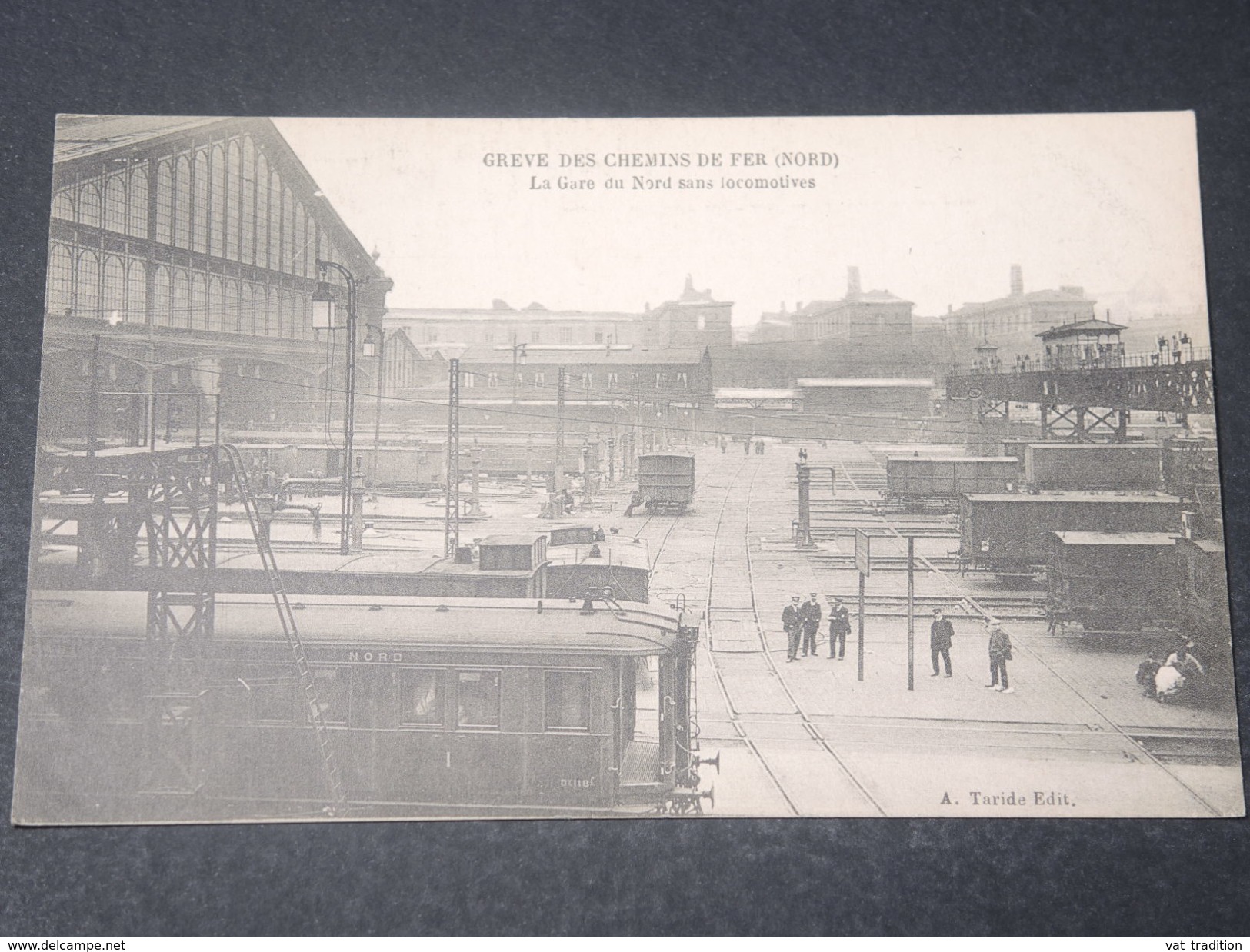 FRANCE - Carte Postale De La Grève Des Cheminots En 1910 , La Gare Du Nord Sans Locomotives -  L 11496 - Streiks