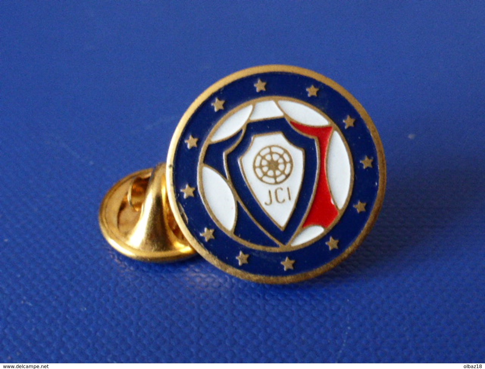 Pin's JCI - Jeune Chambre Internationale - Blason - Carte De France (YA2) - Associations