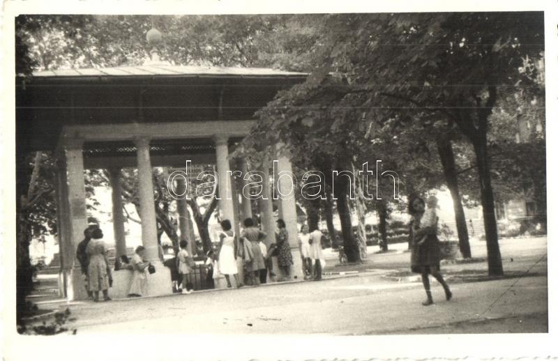 * T2 1932 Balatonfüred, Kossuth Lajos-forrás. Photo - Ohne Zuordnung