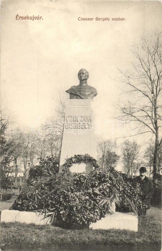 T2 Érsekújvár, Nové Zamky; Czuczor Gergely Szobor. Adler József Kiadása / Statue - Ohne Zuordnung