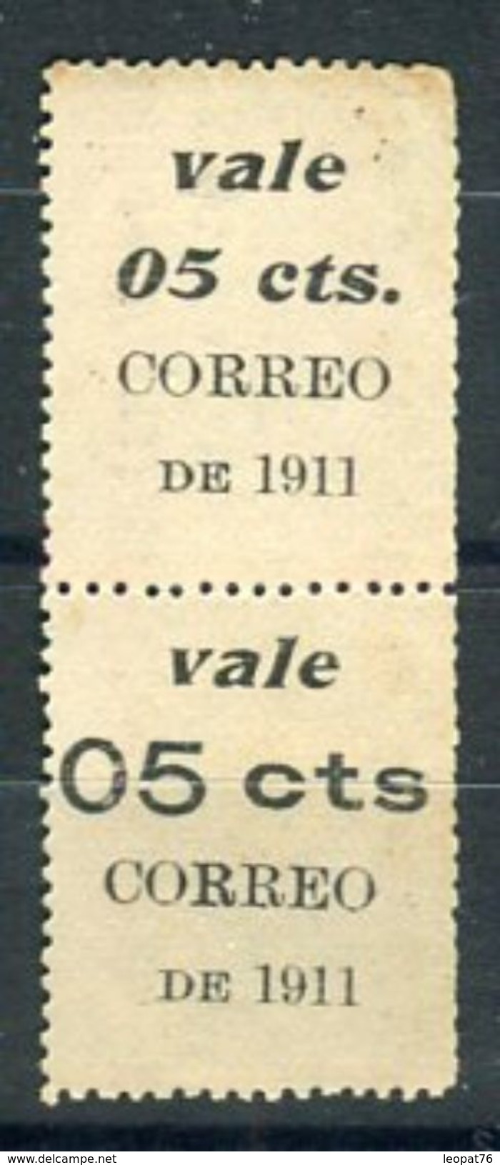 Nicaragua - Timbres Fiscaux ,Paire Avec Inscriptions Différentes Au Verso Se Tenant - Ref T3 - Nicaragua