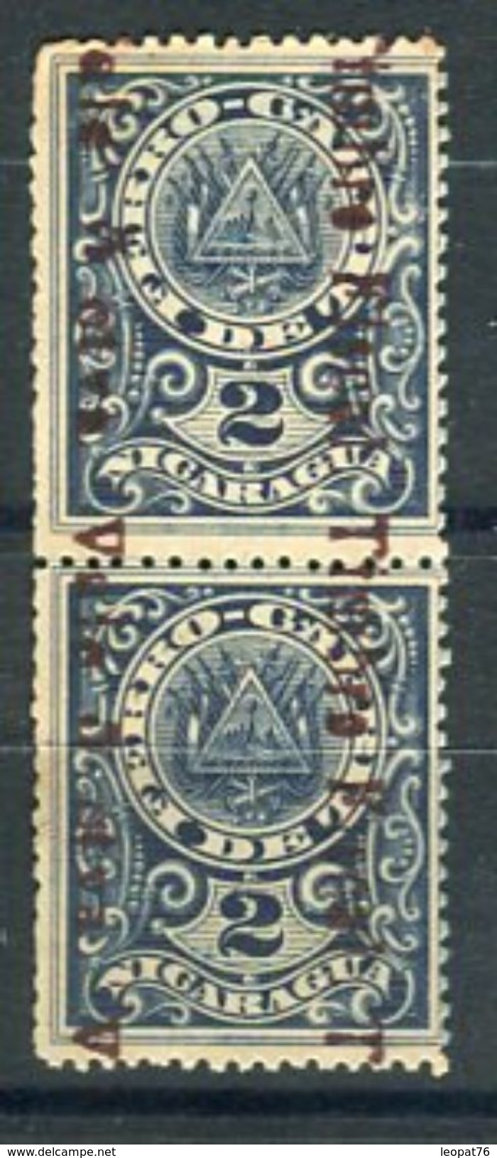 Nicaragua - Timbres Fiscaux ,Paire Avec Inscriptions Différentes Au Verso Se Tenant - Ref T3 - Nicaragua