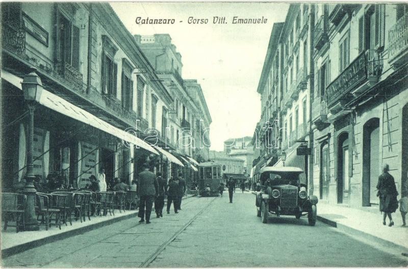 ** T1/T2 Catanzaro, Corso Vittorio Emanuele. Cart. V. Asturi E Figli / Street View With Automobile And Tram, Restaurant  - Ohne Zuordnung