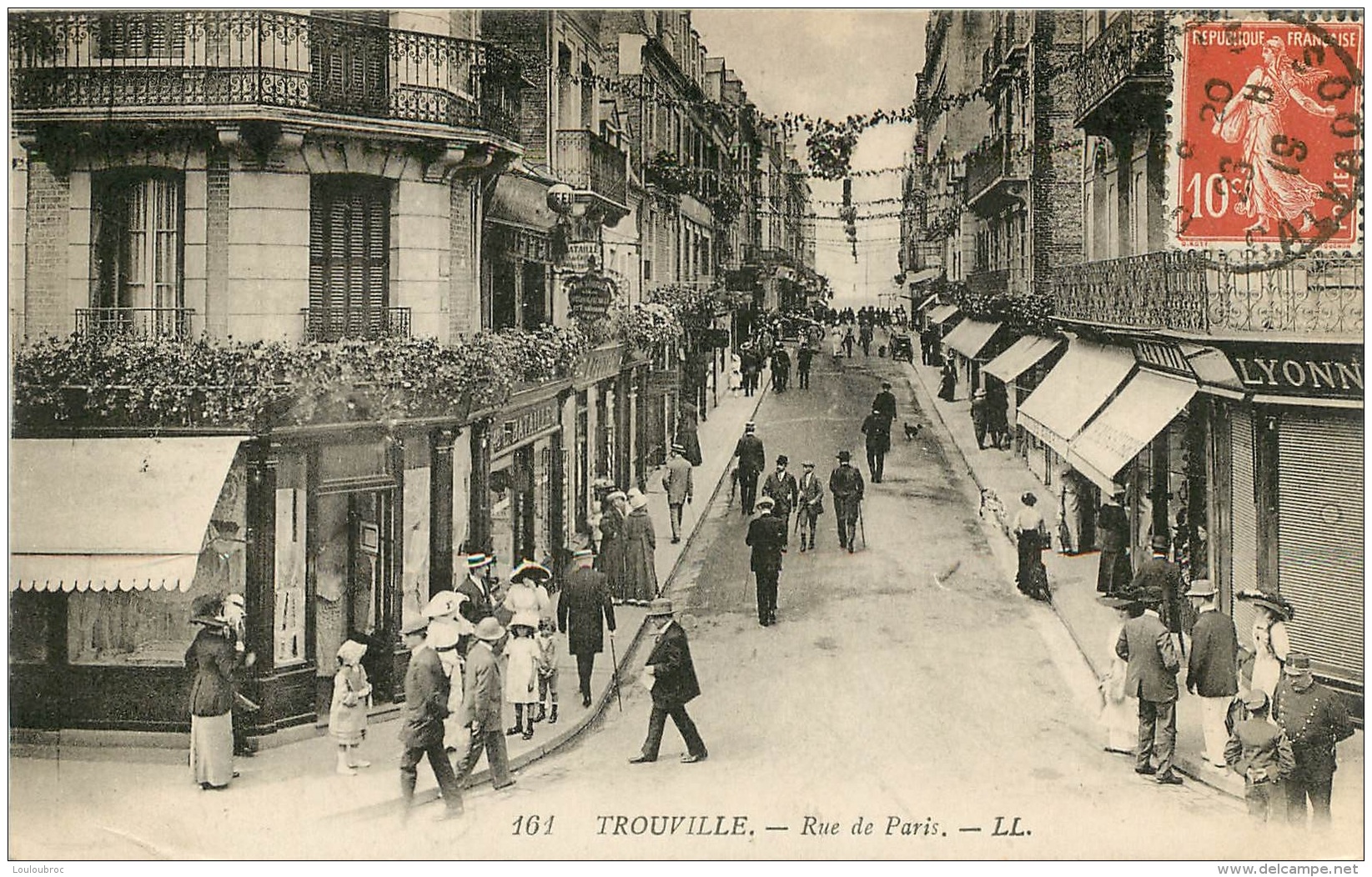 TROUVILLE RUE DE PARIS - Trouville