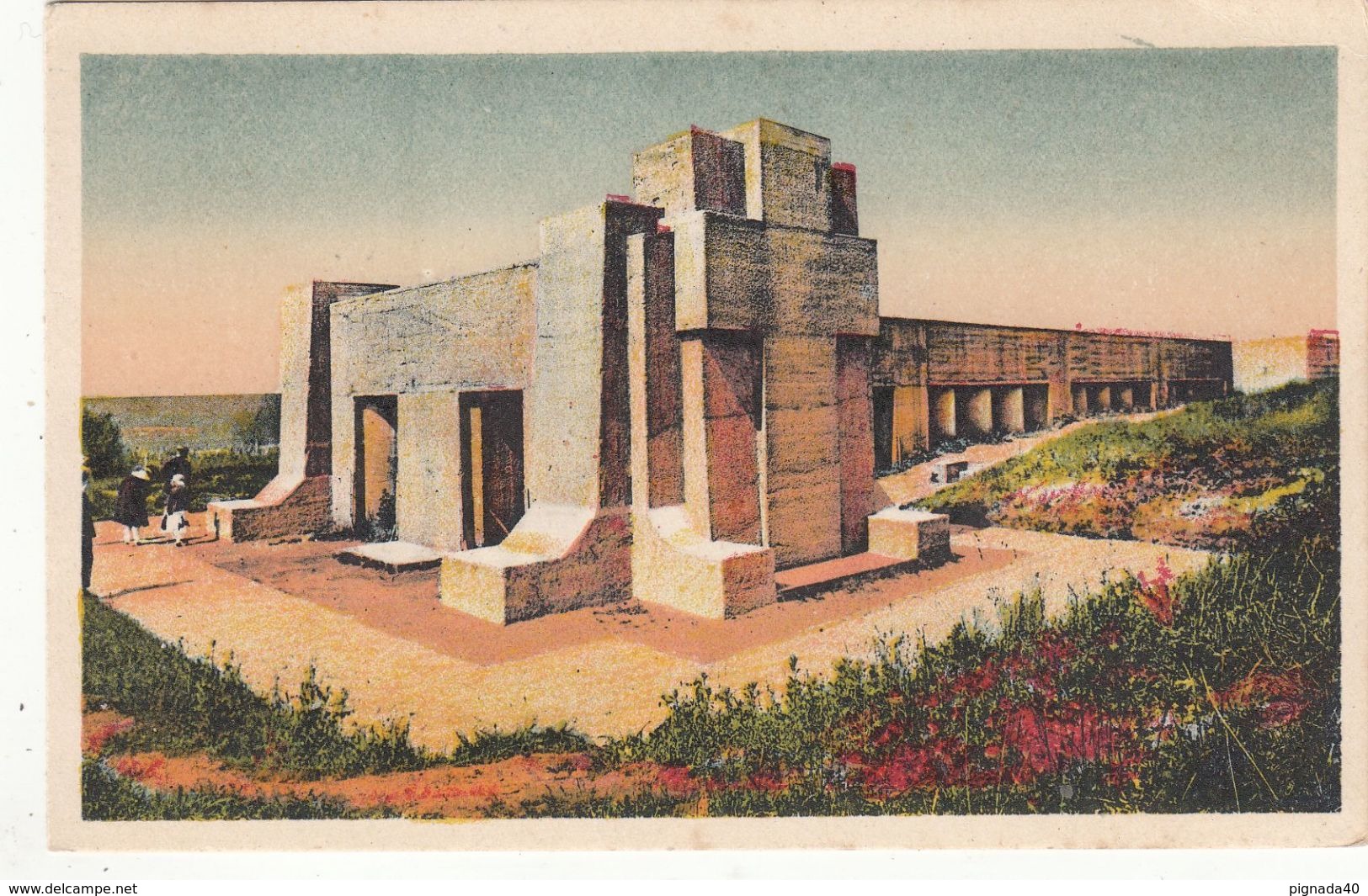 Cp , MILITARIA , THIAUMONT, Près Douaumont, Monument De La Tranchée Des Baïonnettes - Monuments Aux Morts