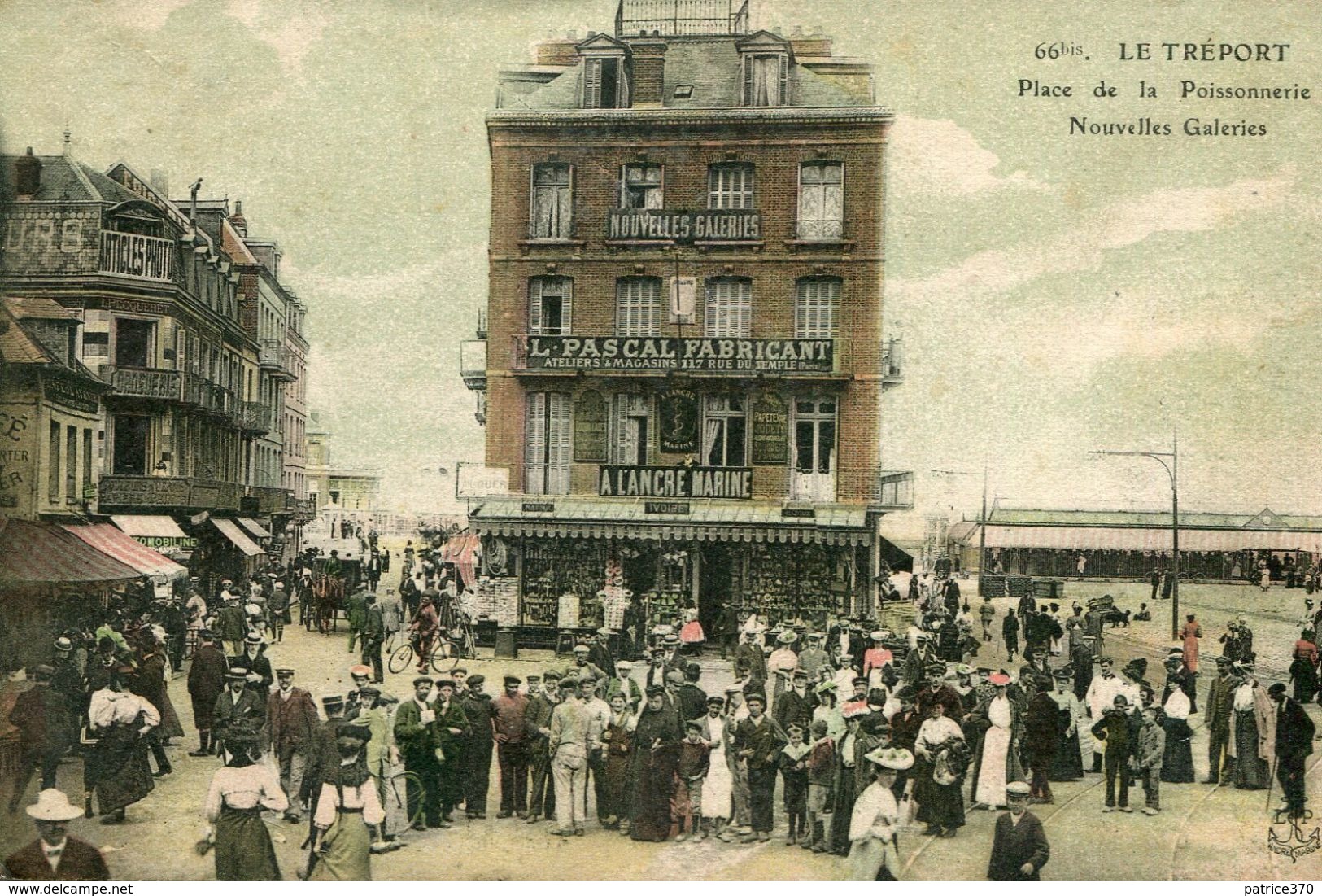 LE TREPORT - Place De La Poissonnerie Nouvelels Galeries La Foule - Le Treport