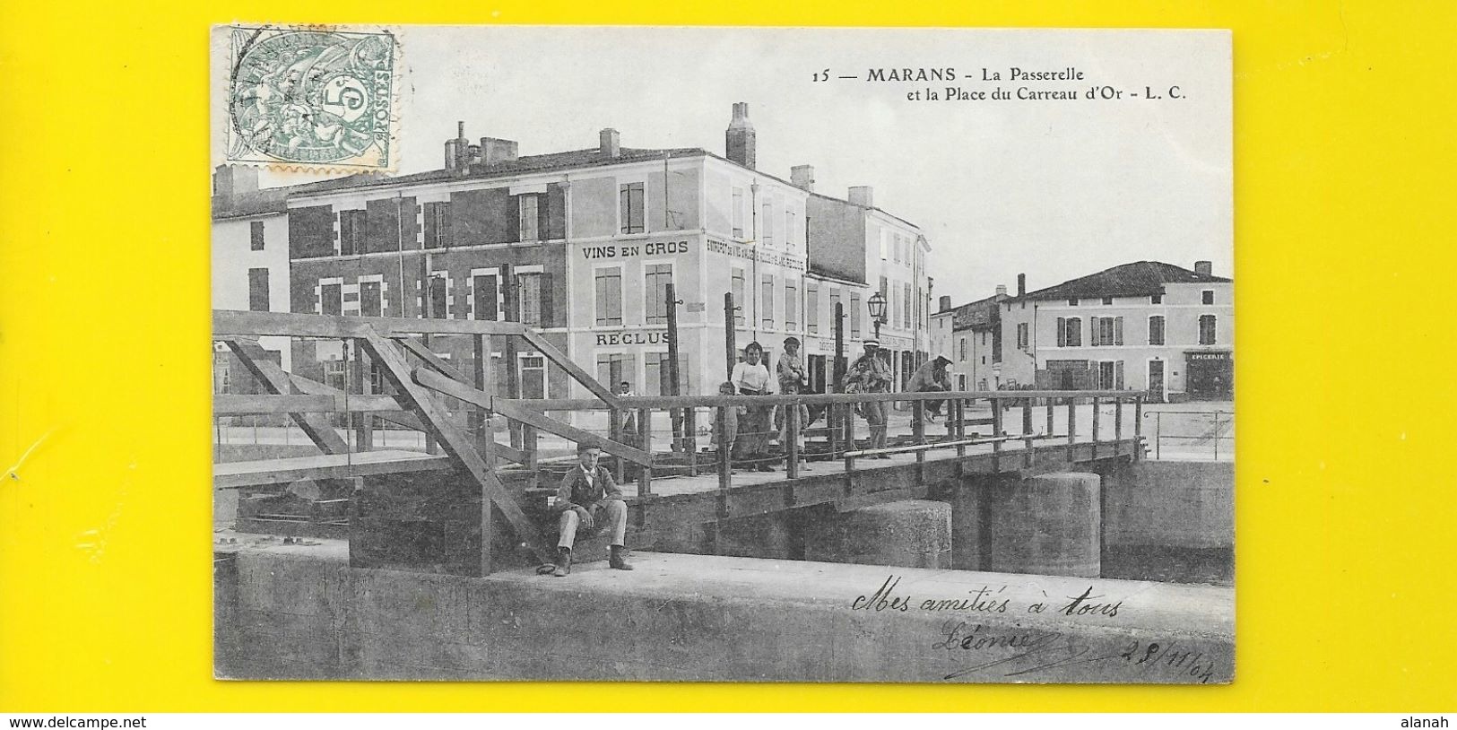 MARANS La Passerelle Et La Place Carreau D'Or (L.C) Chte Mme (17) - Autres & Non Classés