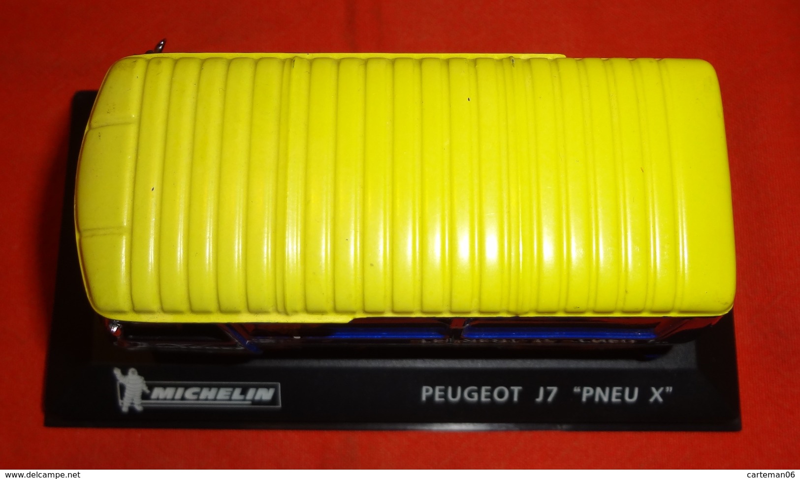 Fourgon - Peugeot J7 "Pneu X" Michelin - 1/43 - Vrachtwagens