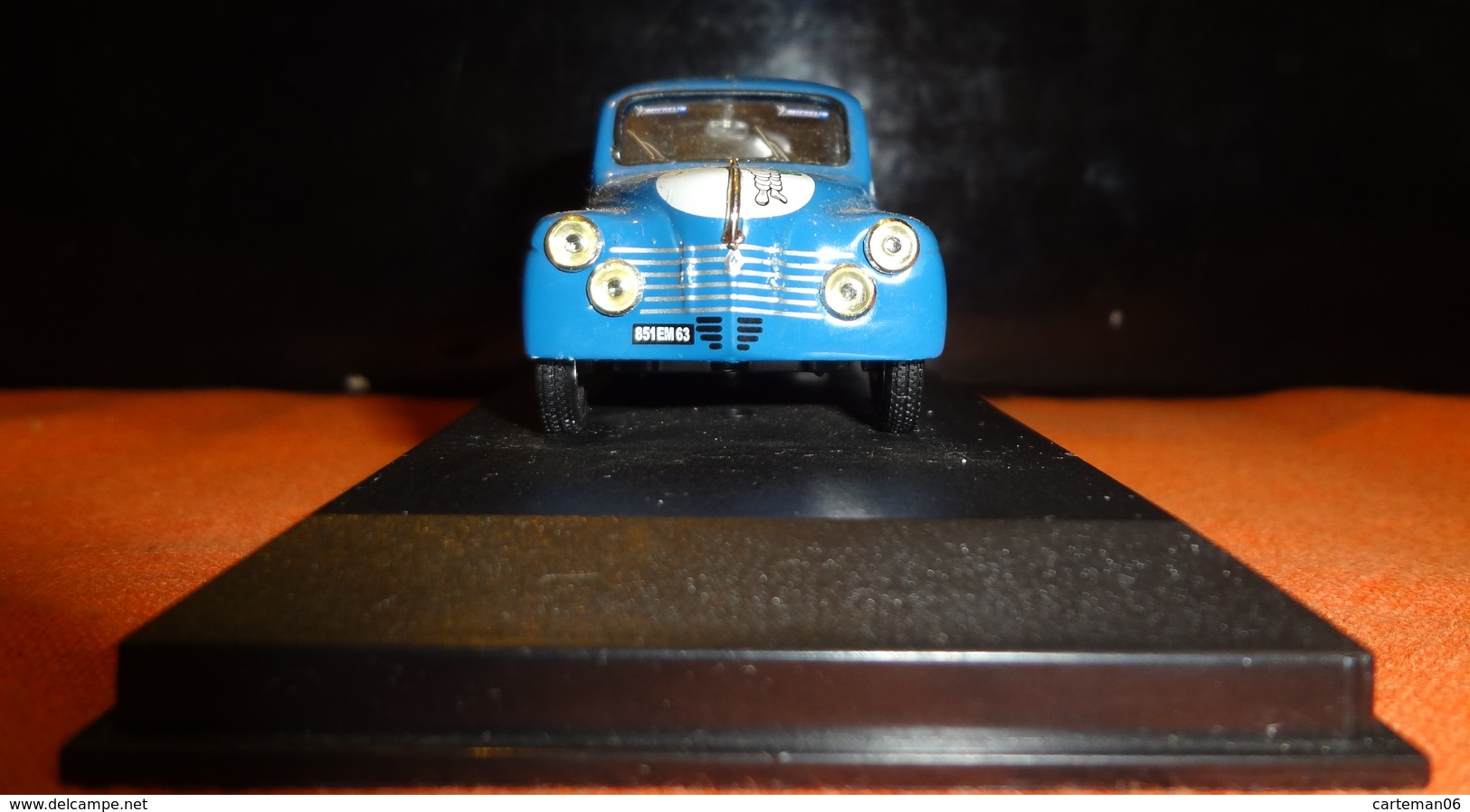 Voiture - Renault 4CV Michelin - 1/43 - Other & Unclassified