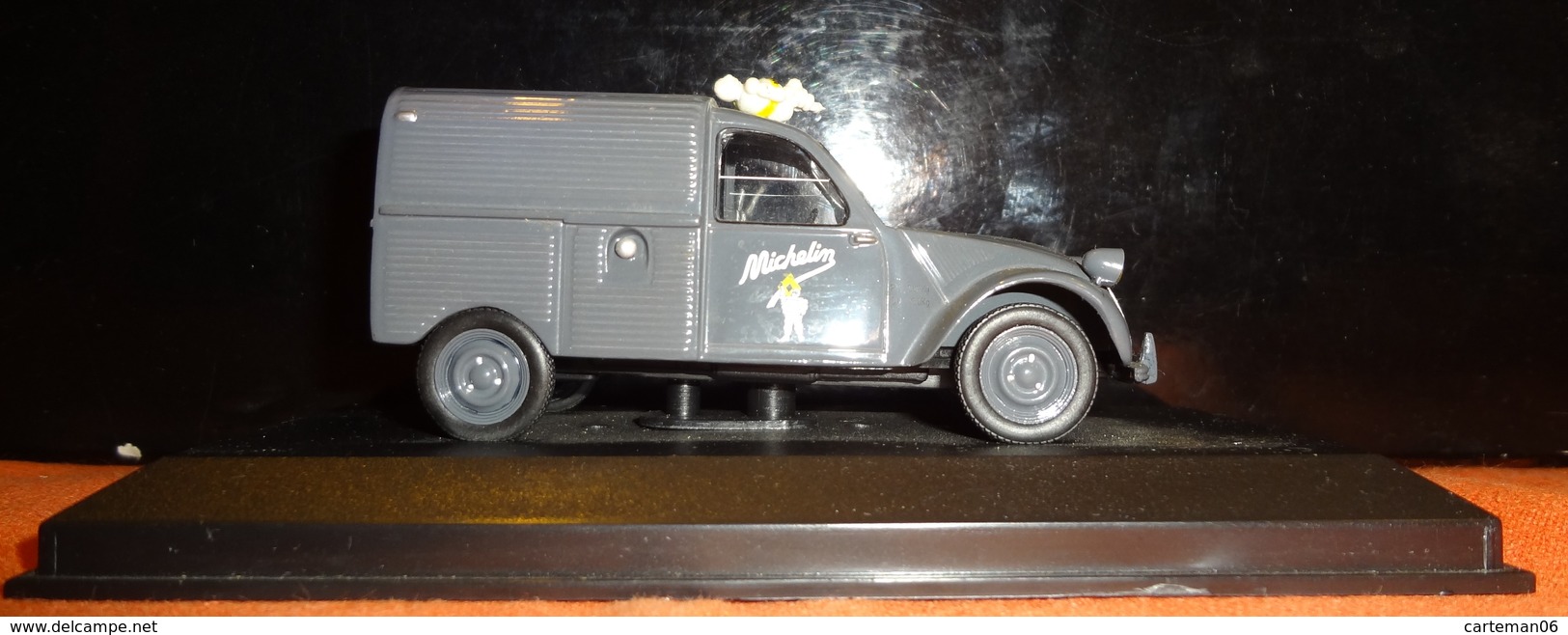 Voiture - Citroën 2CV Fourgonnette Michelin - 1/43 - Other & Unclassified