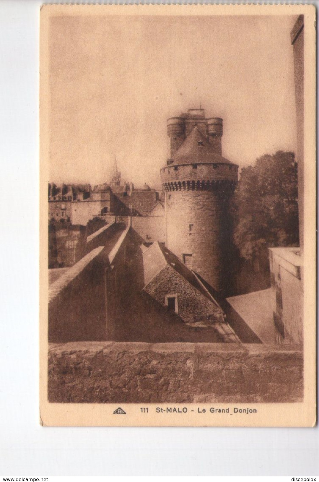 U1332 Small Postcard: [35] Ille Et Vilaine > Saint Malo - Le Grand Donjon _ NOT ECRITE - Saint Malo