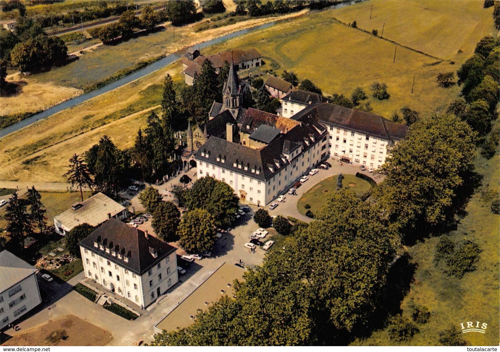 CPSM 68 ALTKIRCH L HOPITAL ET L EGLISE SAINT MORAND  Grand Format 15 X 10,5 - Altkirch