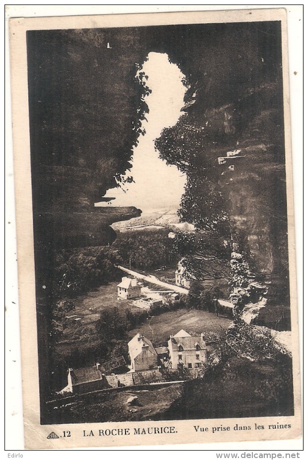 ***  29  ***  La Roche Maurice Vue Prise Dans Les Ruines Pli - La Roche-Maurice