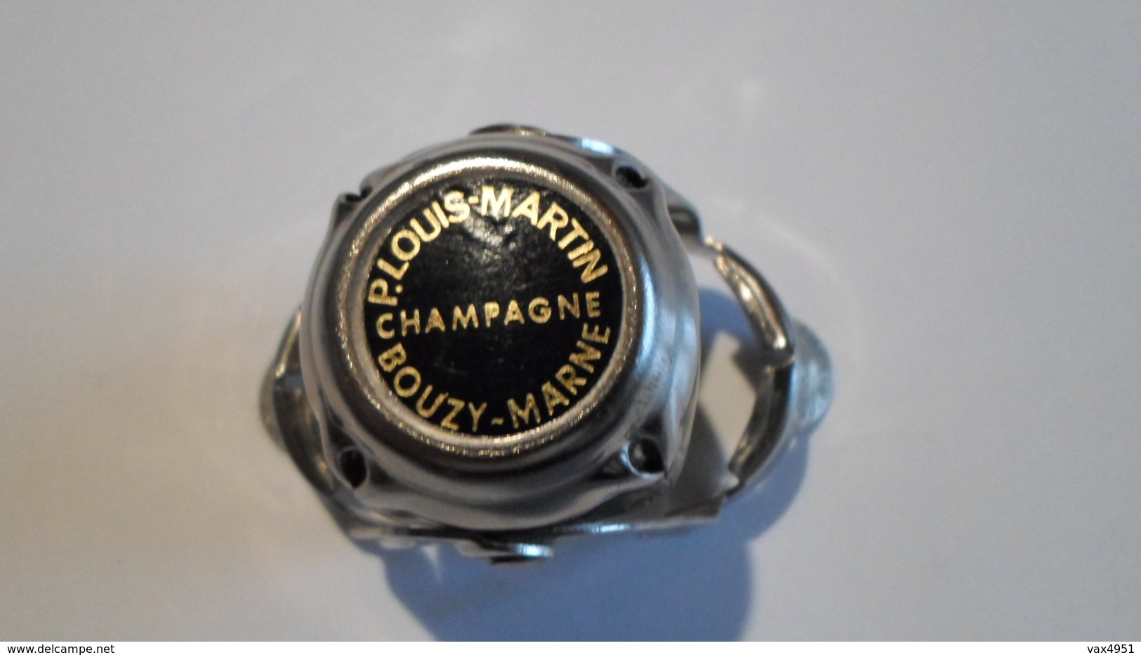 BOUCHON HEMETIQUE POUR CHAMPAGNE   CHAMPAGNE P LOUIS MARTIN  BOUZY  MARNE  ****   A SAISIR ***** - Other & Unclassified